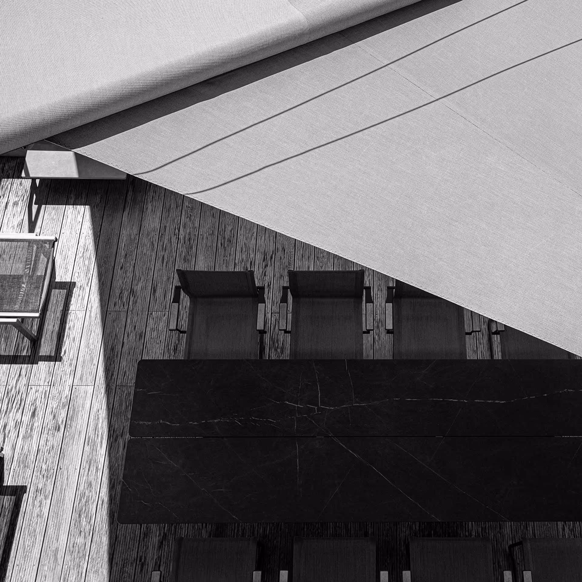 Der rote Faden im Design - alle Komponenten und Befestigungselemente werden im Haus entworfen. Auf branchenfremde Teile wird verzichtet. Alle Bauteile entsprechen ihrer Funktion und werden speziell für ihren Einsatz entwickelt und produziert.