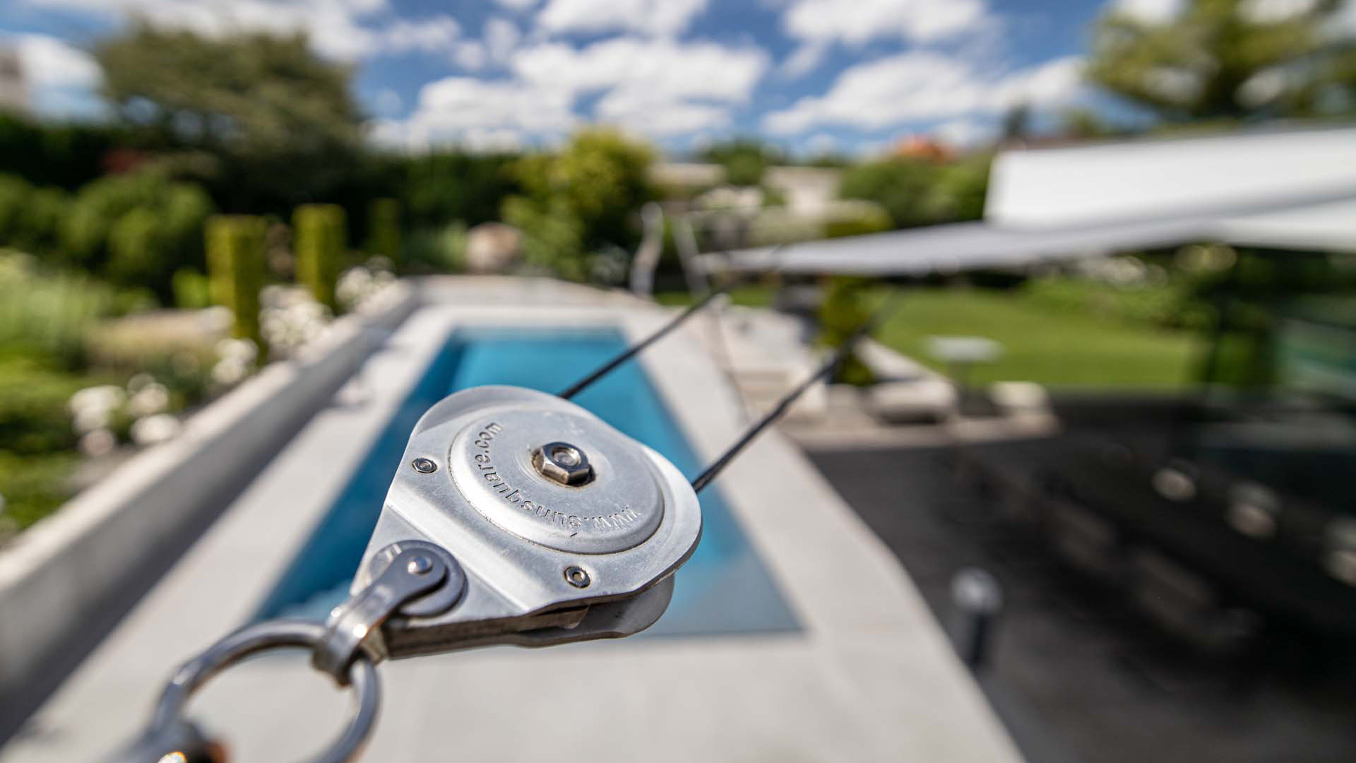 Eine SunSquare Umlenkrolle.