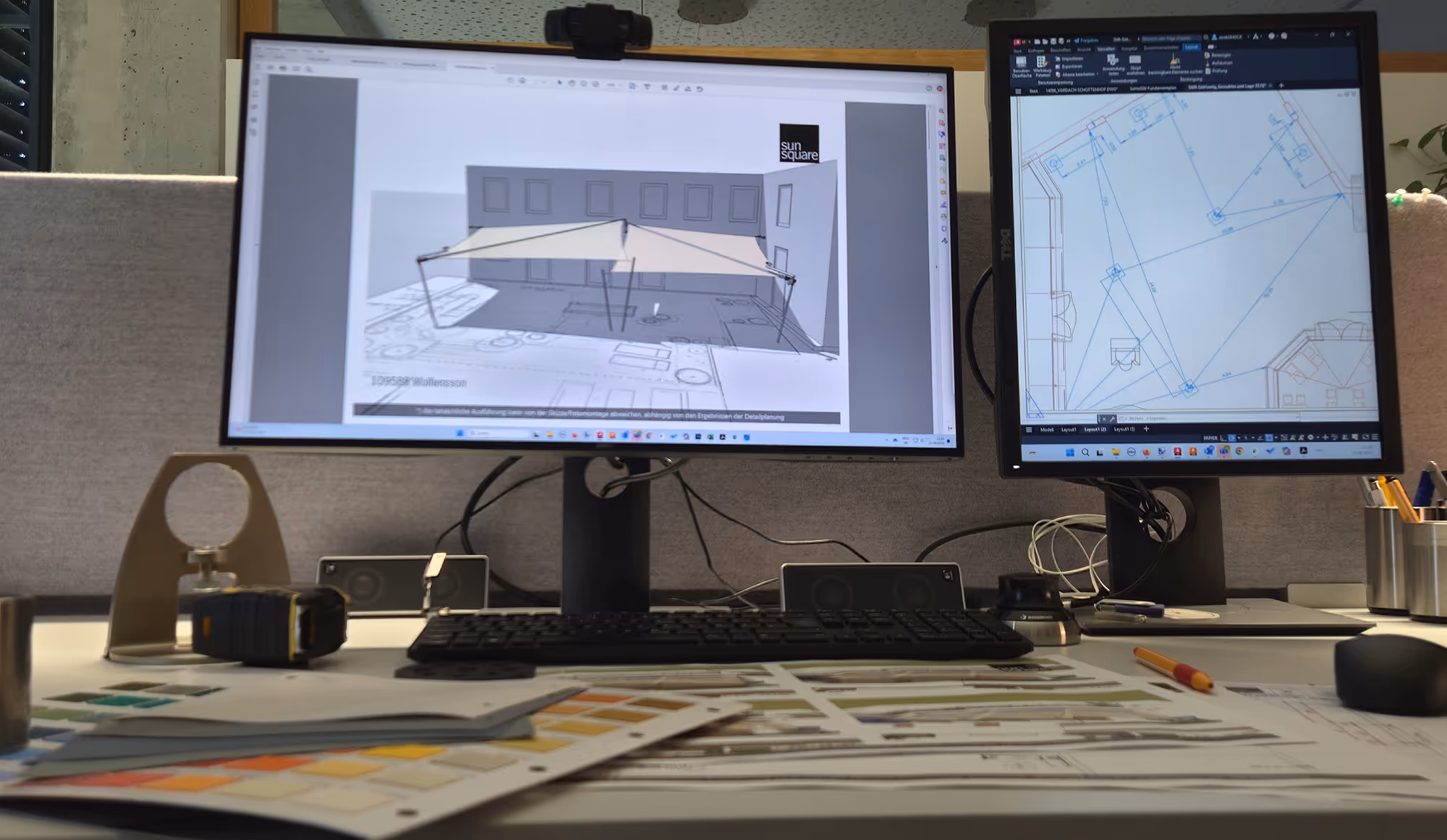Der Bildschirm eines SunSquare-Planers, der mit Hilfe von moderner 3D-Visualisierung Software an Entwürfen für Auftraggeber arbeitet.