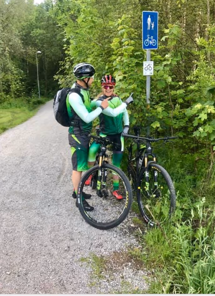Trygg sykkeltur på 8 kilometer gjennom fin natur og kjekke nabolag