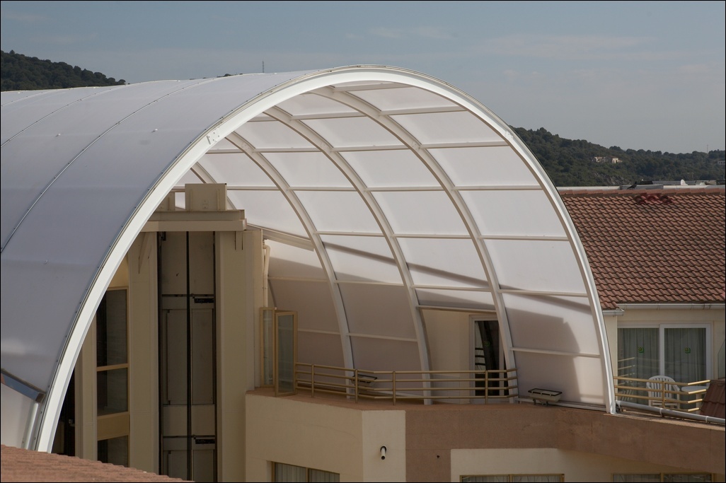 Sistemas (Policarbonato Celular) - Vivienda - Hotel (Santa Susanna - Barcelona)
