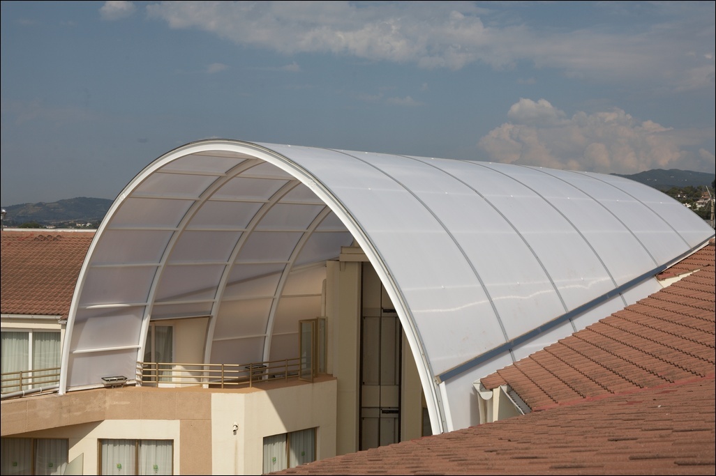Sistemas (Policarbonato Celular) - Vivienda - Hotel (Santa Susanna - Barcelona)