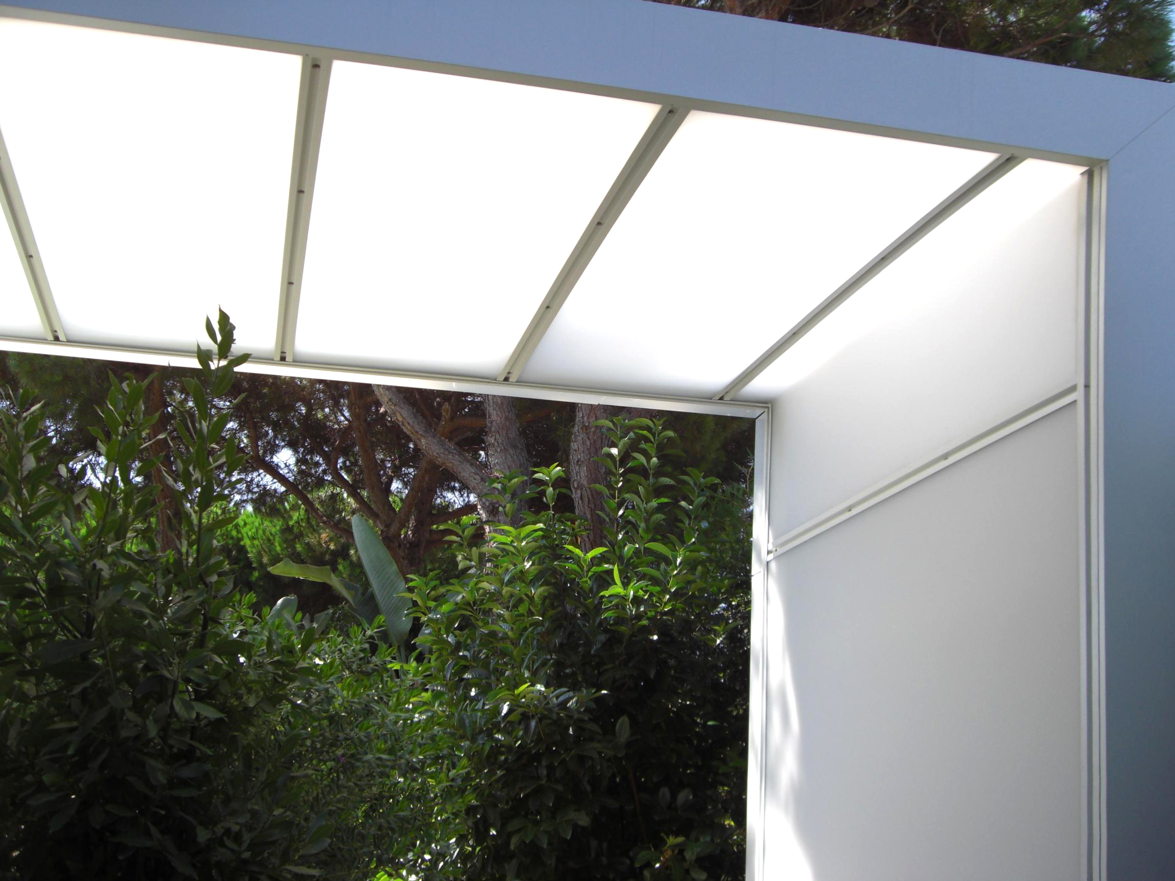 Policril - Interiorismo/Decoración - Marquesina (Gava Mar - Barcelona)