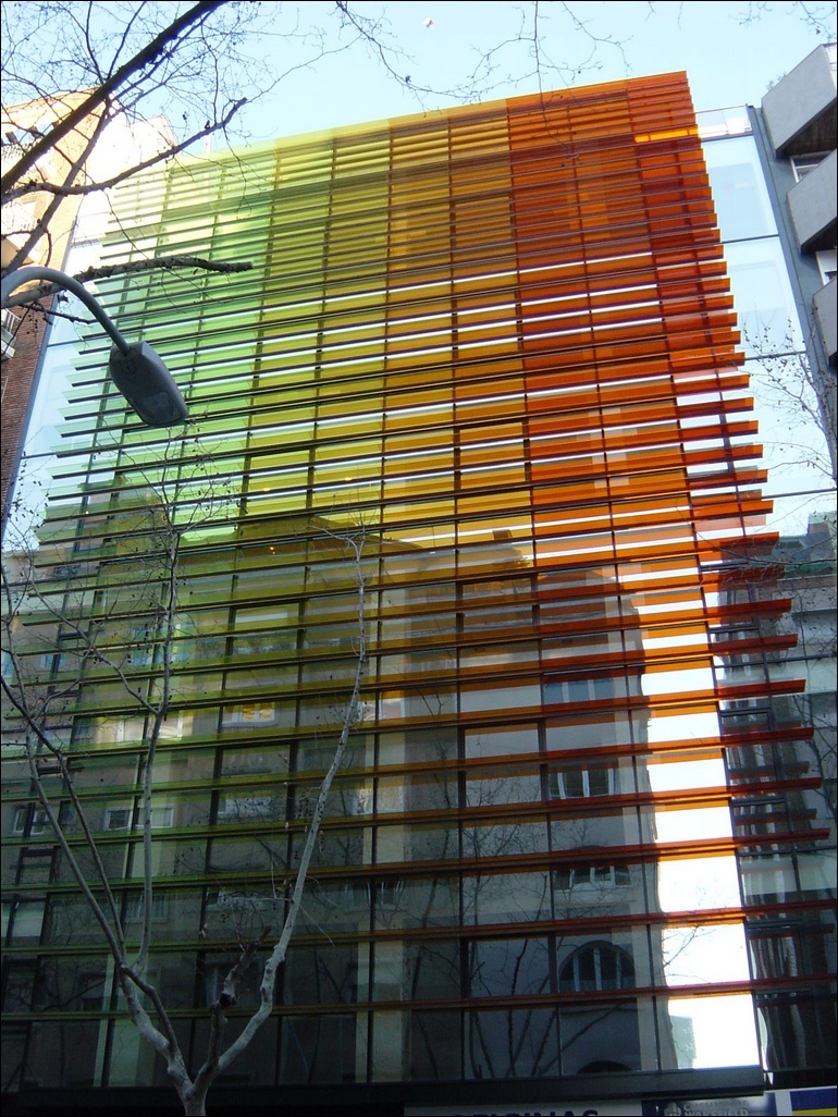 Policril - Interiorismo/Decoración - Fachada Maestro Nicolau-Barcelona