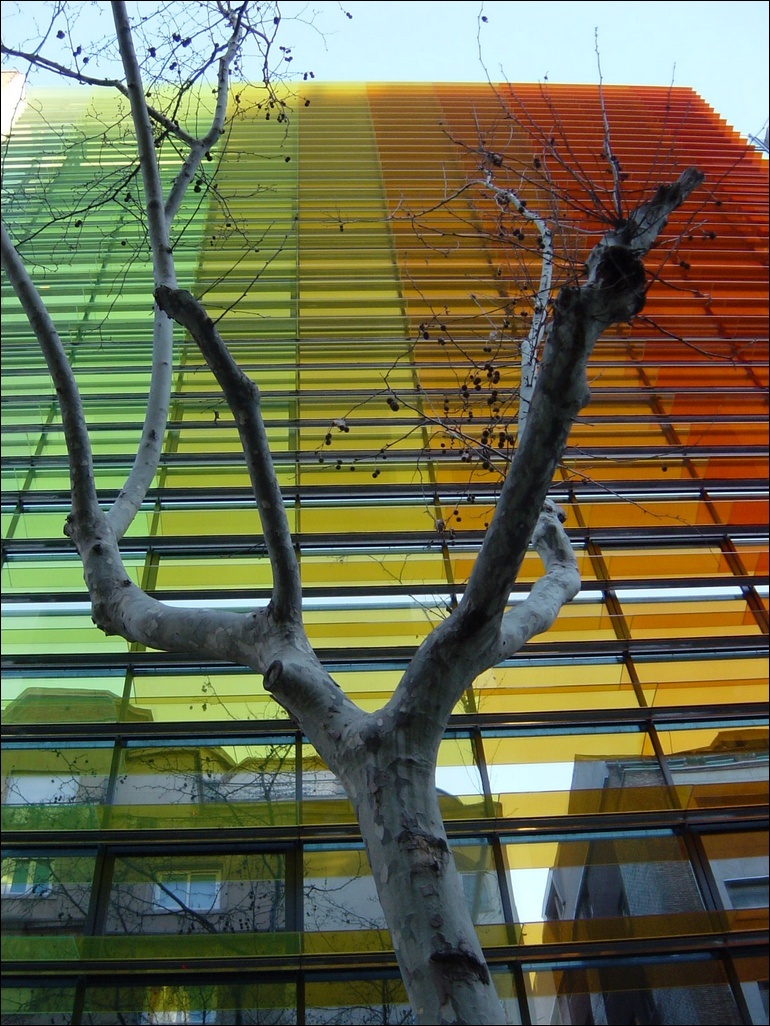 Policril - Interiorismo/Decoración - Fachada Maestro Nicolau-Barcelona