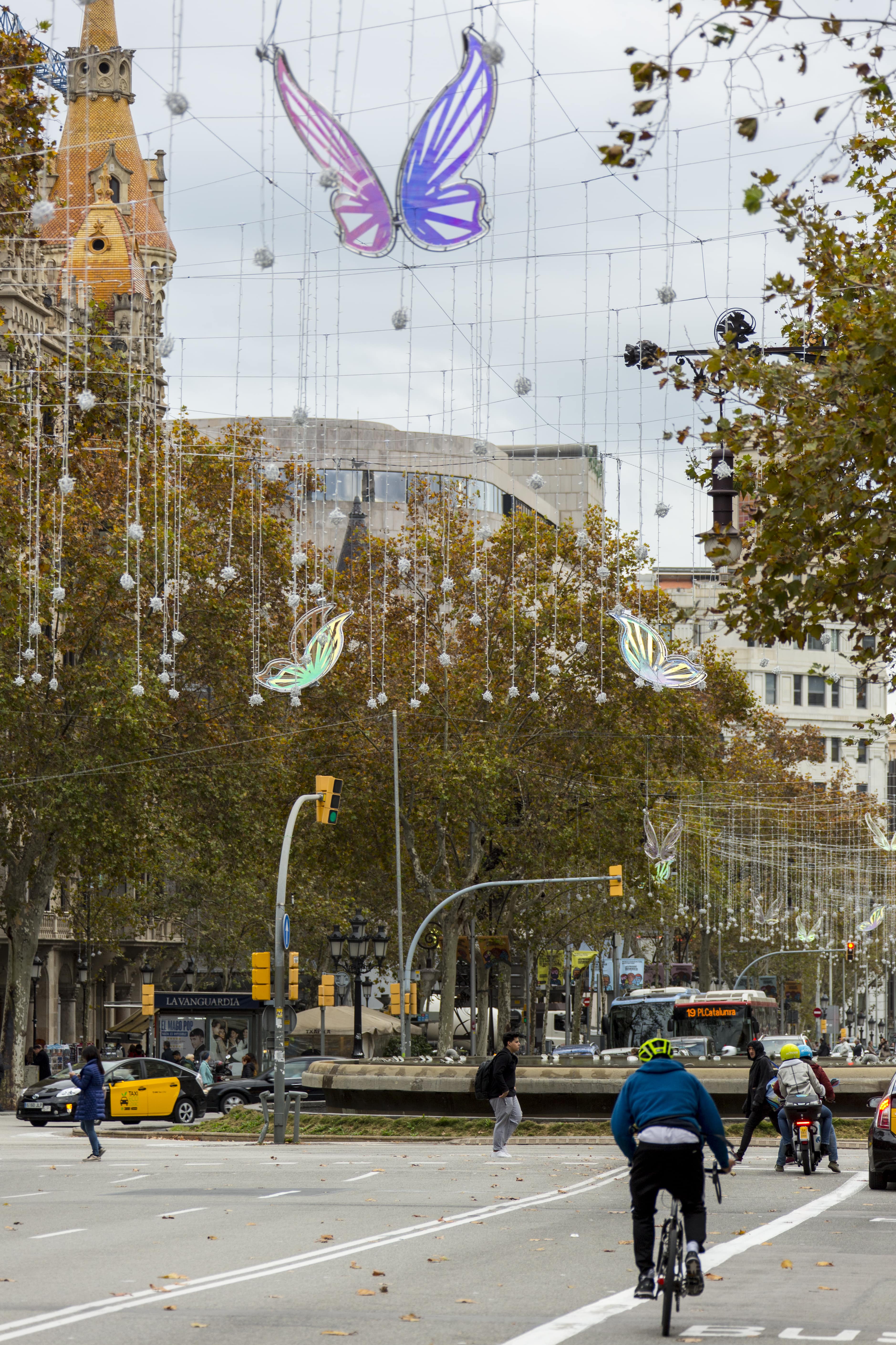 Policril - Arte - Mariposas-Passeig de Gràcia-Barcelona