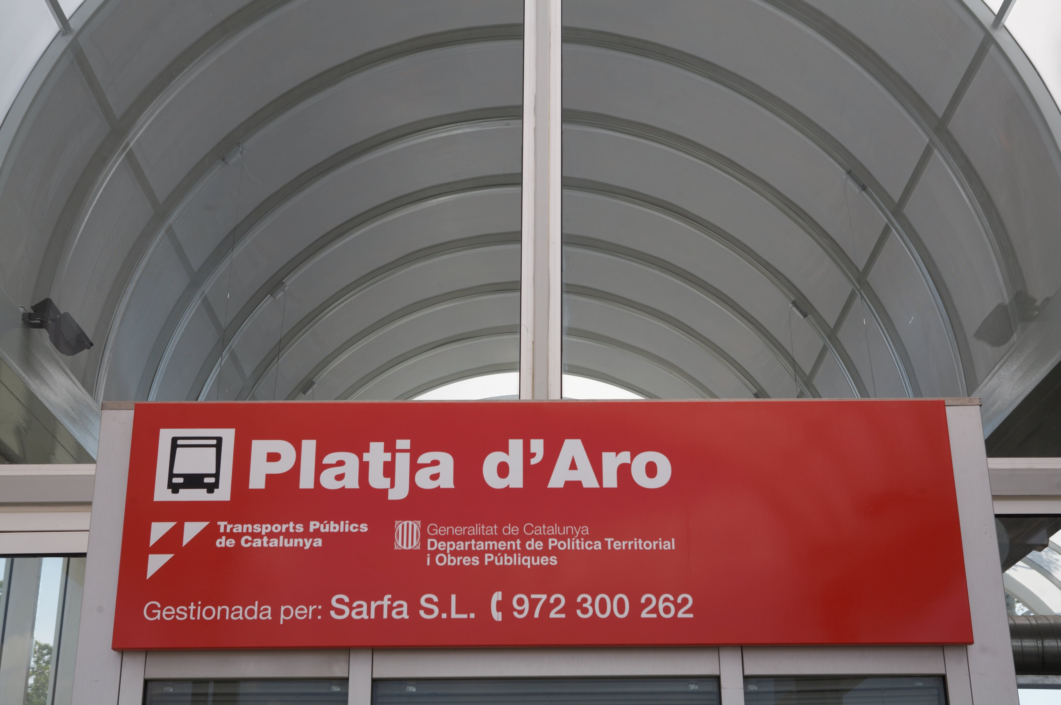 Policarbonato Compacto - Obra Pública - Estación Autobuses Platja d' Aro