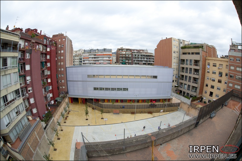 Sistemas (Policarbonato Celular) - Interiorismo/Decoración - CEIP Els Llorers (Barcelona)