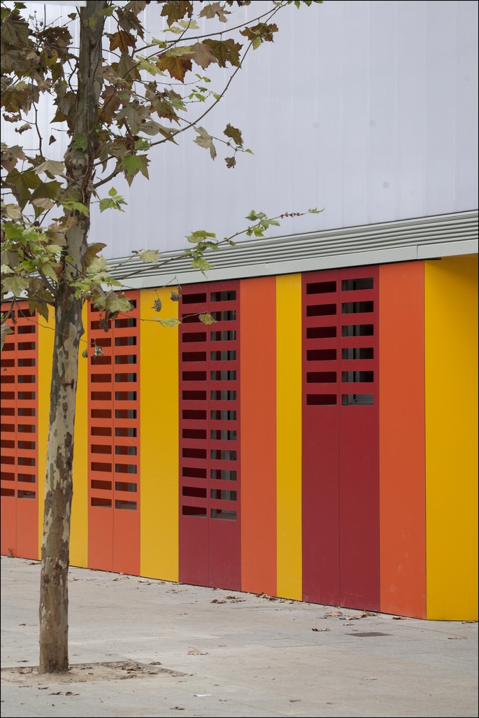 Sistemas (Policarbonato Celular) - Interiorismo/Decoración - CEIP Els Llorers (Barcelona)