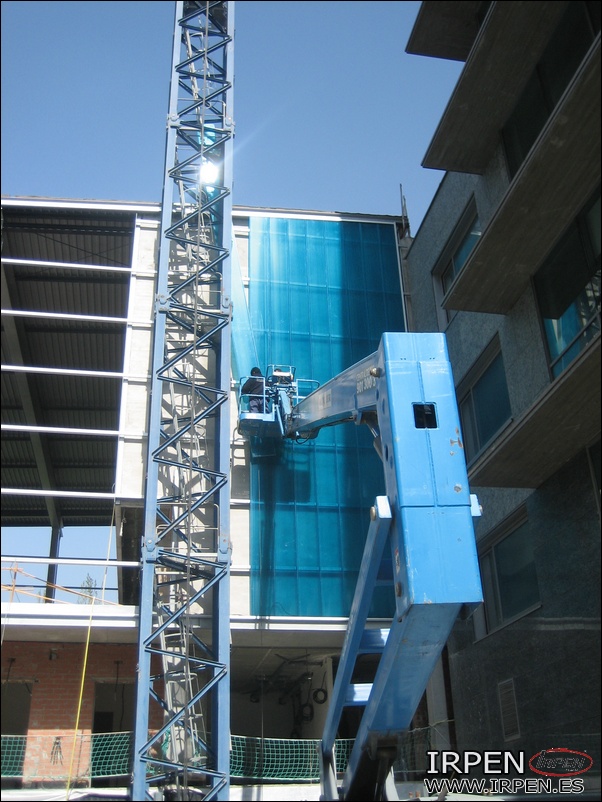 Sistemas (Policarbonato Celular) - Centros Educativos - Colegio Mayor Sant Jordi