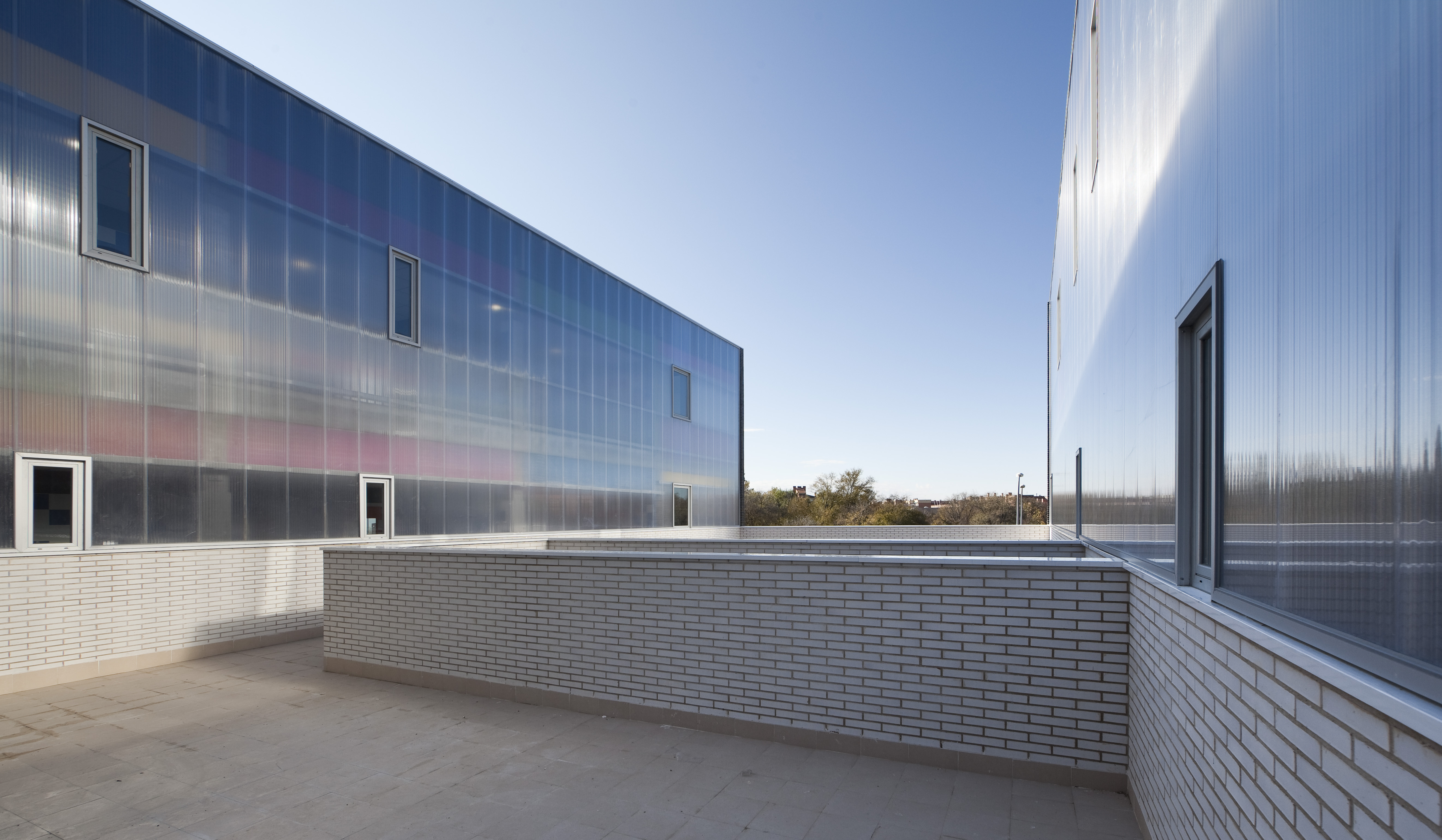 Sistemas (Policarbonato Celular) - Centros Educativos - Colegio San Juan Evangelista (Torrejón de Ardoz)