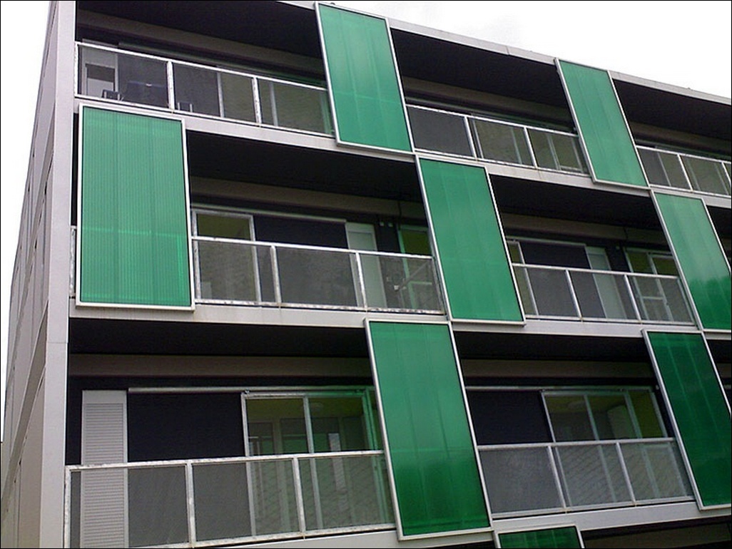 Sistemas (Policarbonato Celular) - Vivienda - Edificio Viviendas (Lleida)