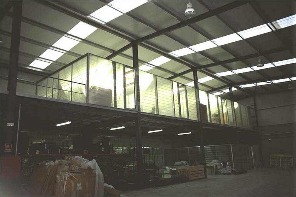Sistemas (Policarbonato Celular) - Obra Privada - Oficinas Ferrer Dalmau