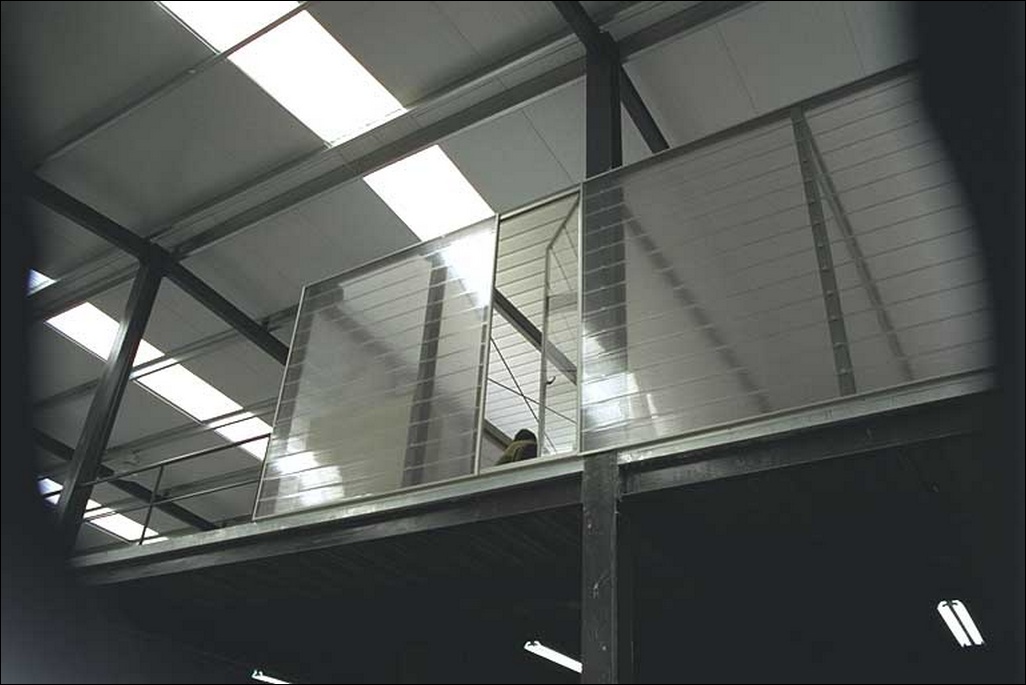 Sistemas (Policarbonato Celular) - Obra Privada - Oficinas Ferrer Dalmau