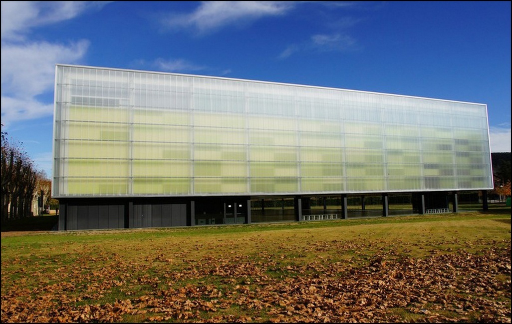 Sistemas (Policarbonato Celular) - Instalaciones Deportivas - Polideportivo Olot (Girona)