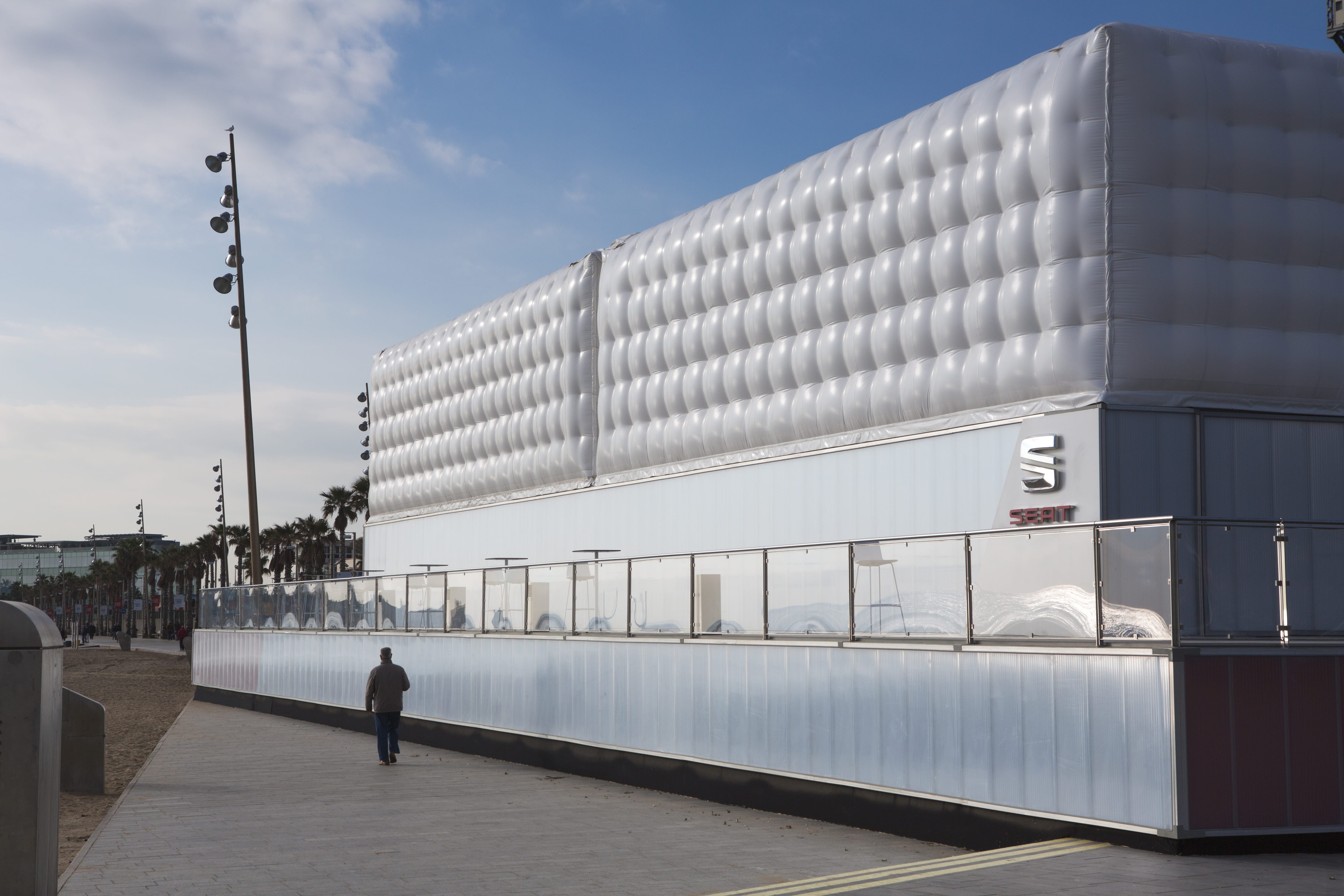 Sistemas (Policarbonato Celular) - Obra Privada - Stands (SEAT - Barcelona)