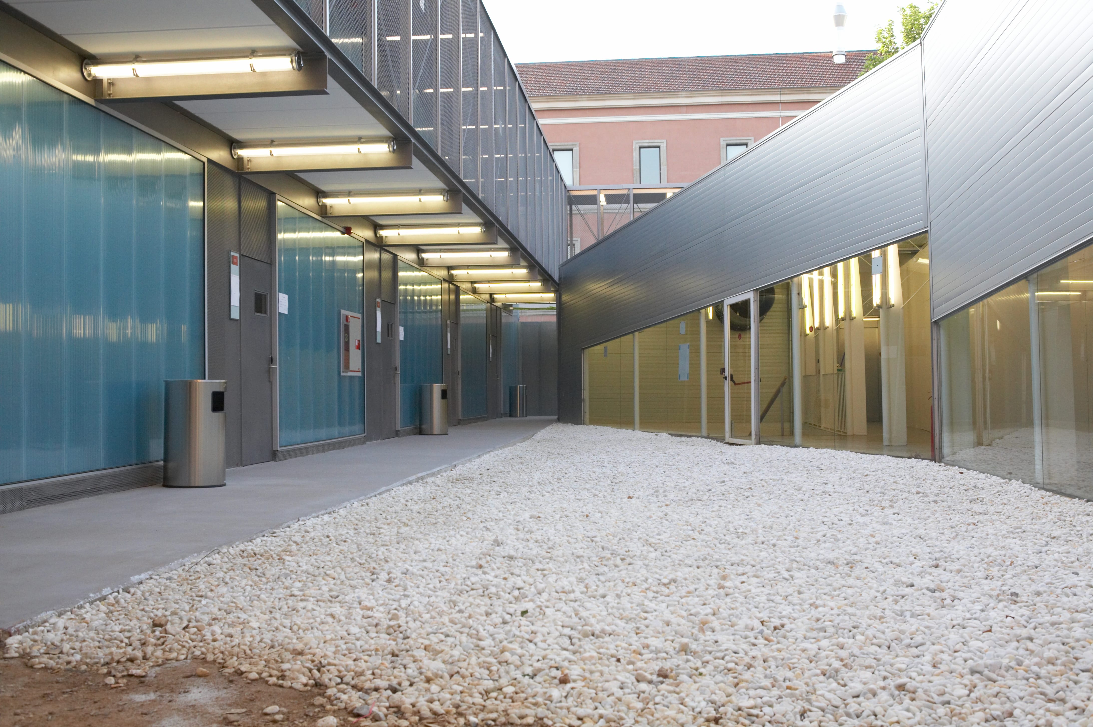 Sistemas (Policarbonato Celular) - Centros Educativos - Universitat Pompeu Fabra (Barcelona)