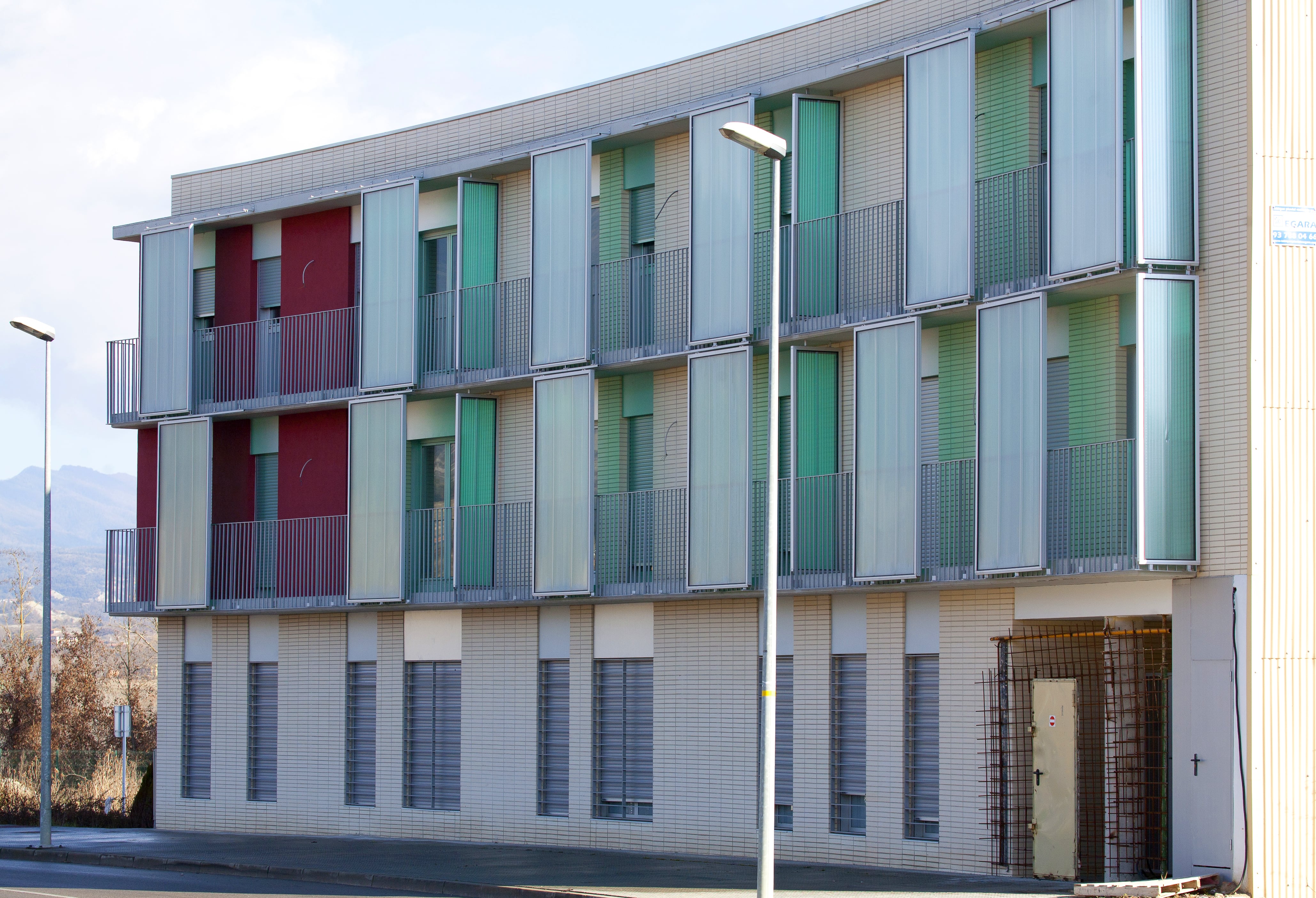Sistemas (Policarbonato Celular) - Vivienda - Viviendas VPO Torello