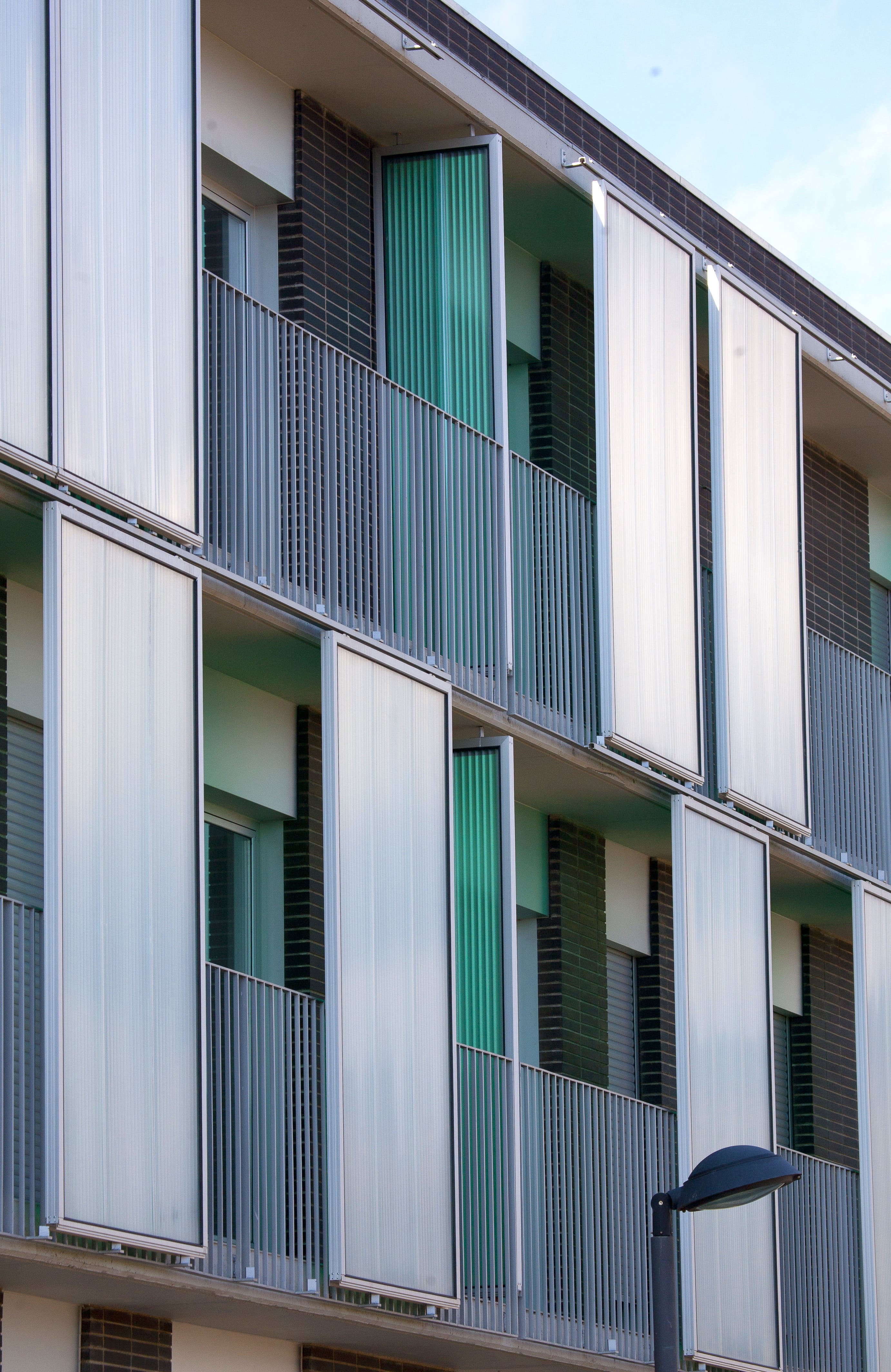 Sistemas (Policarbonato Celular) - Vivienda - Viviendas VPO Torello