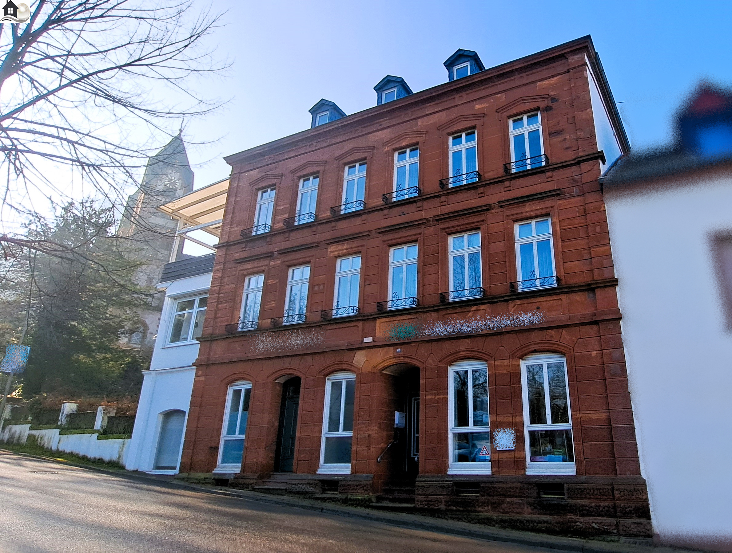 Immobilienperle Veronika Löffler, Haus