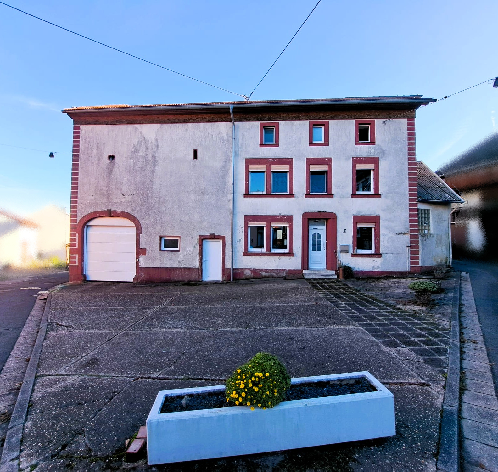 Immobilienperle Veronika Löffler, Haus