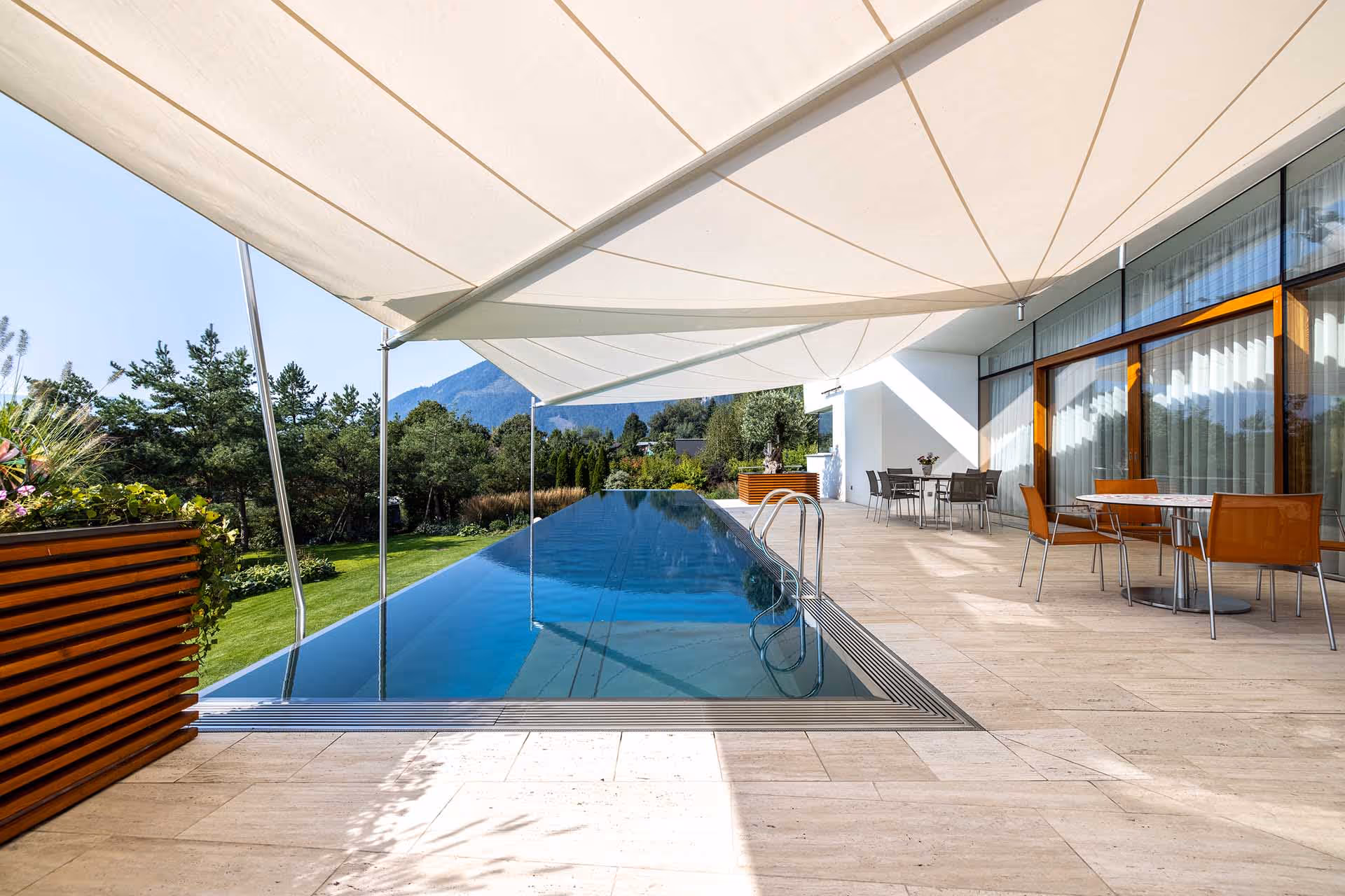 Fotografische Inszenierung der SunSquare Anlage von ©martin.wacht – Architektur trifft Atmosphäre.