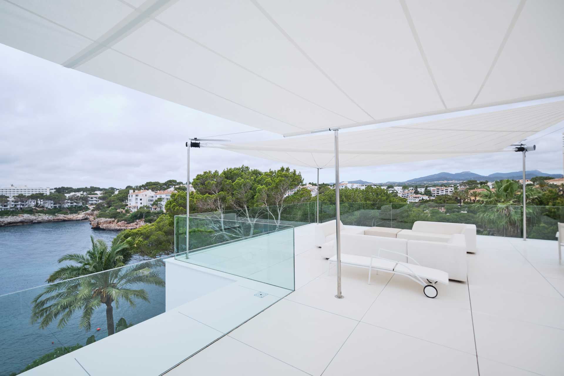 Ein toller Ausblick, der auch durch die Segel nicht eingeschränkt wird.