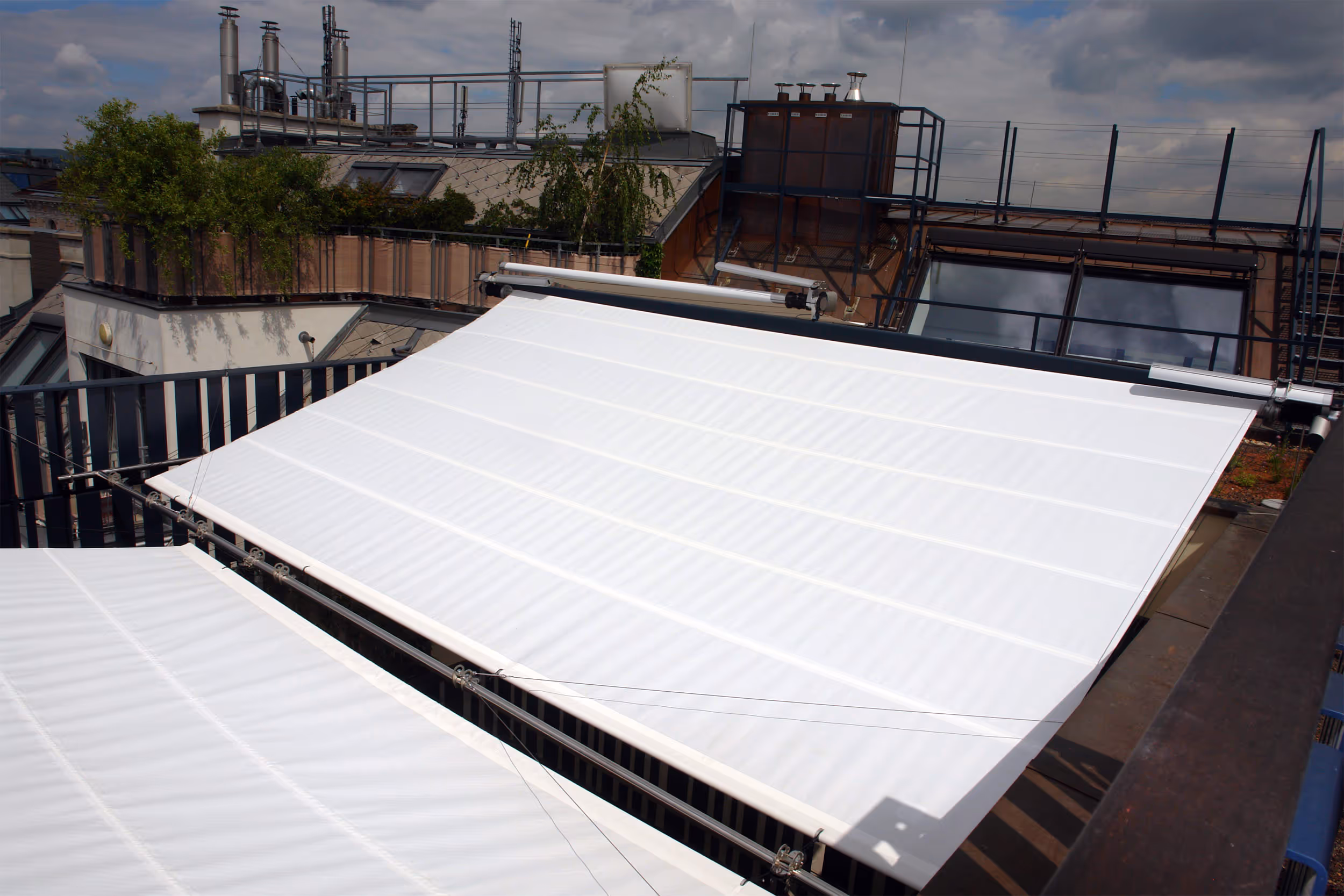 Die Anlagen schaffen ein angenehmes Mikroklima und erhöht die Aufenthaltsqualität im Atrium.