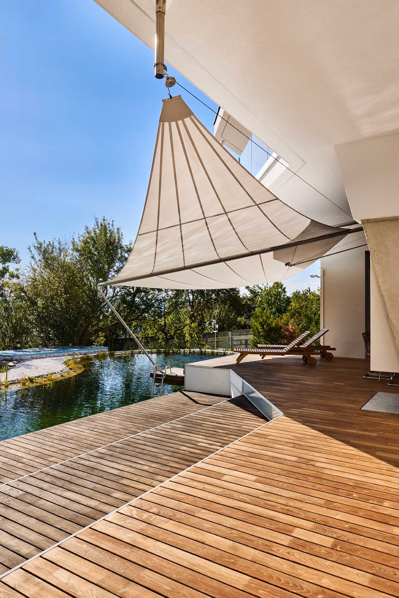 Hochwertige Verarbeitung und langlebige Materialien garantieren dauerhafte Nutzung.