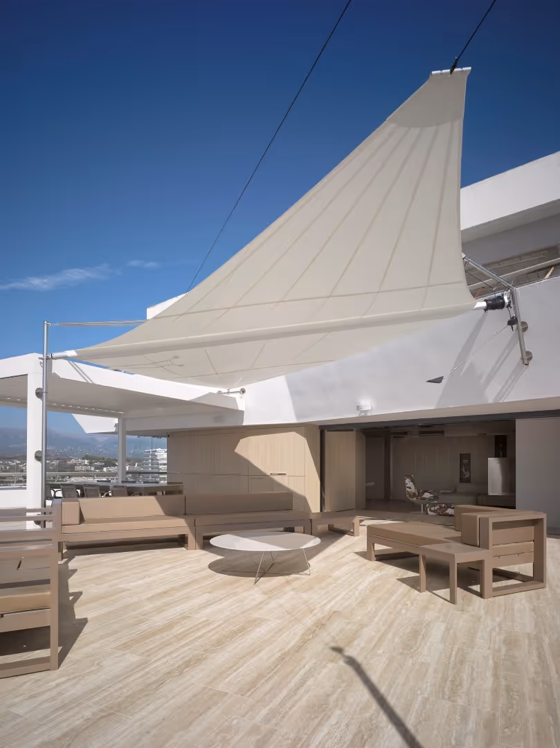 SunSquare System mit 24 m² Tuchfläche aus Soltis W96 - wasserfest.