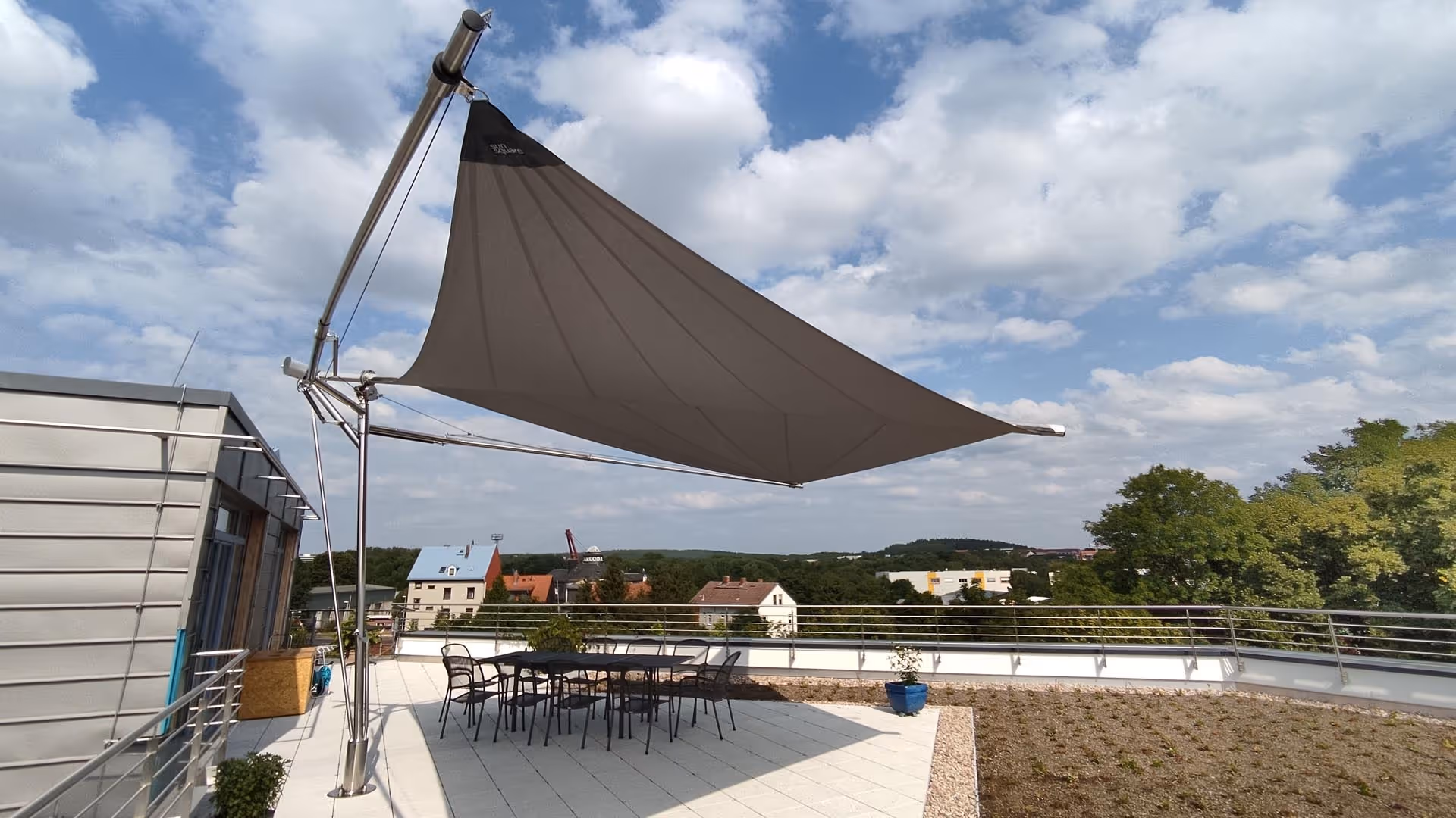 Flexibel sun protection: FOLD & ROLL