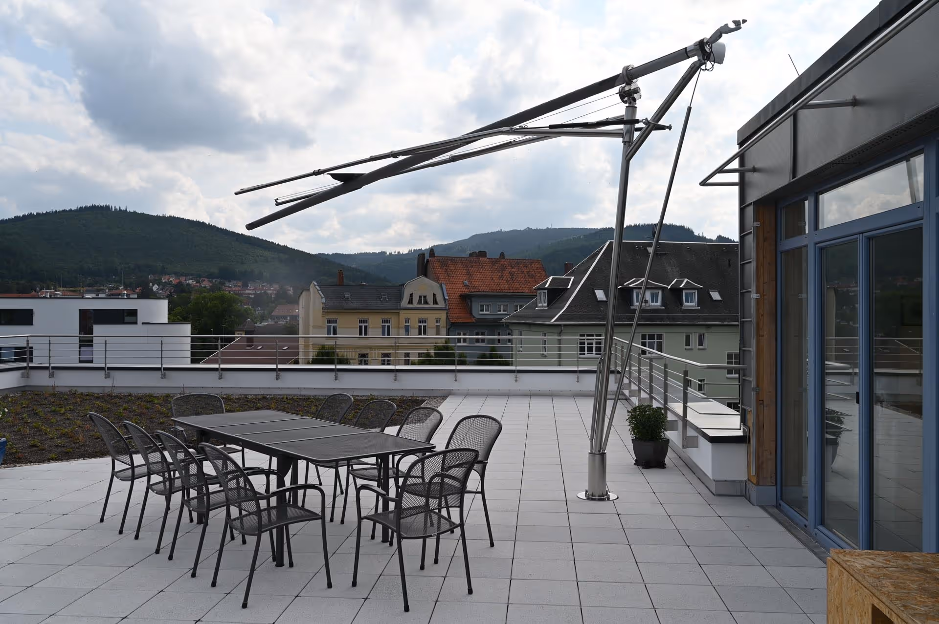 Der FOLD & ROLL von SunSquare in geschlossenem Zustand. Dezent und trotzdem eine mächtige Design-Entwicklung.