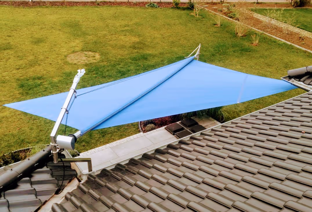 How the sky is so blue