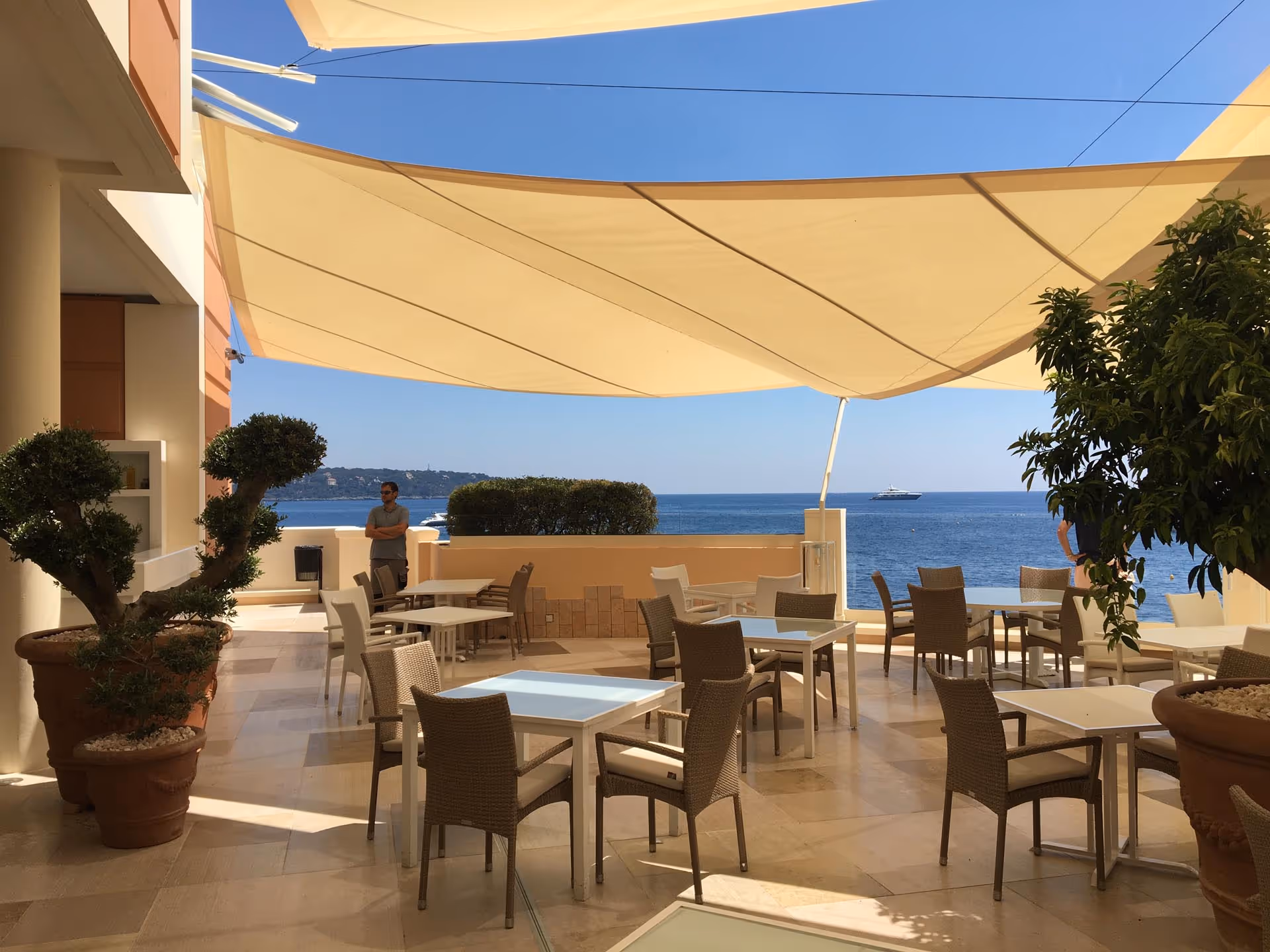 Nur eine Bodenstütze ist durch die durchdachte Planung von Gerald Wurz notwendig.