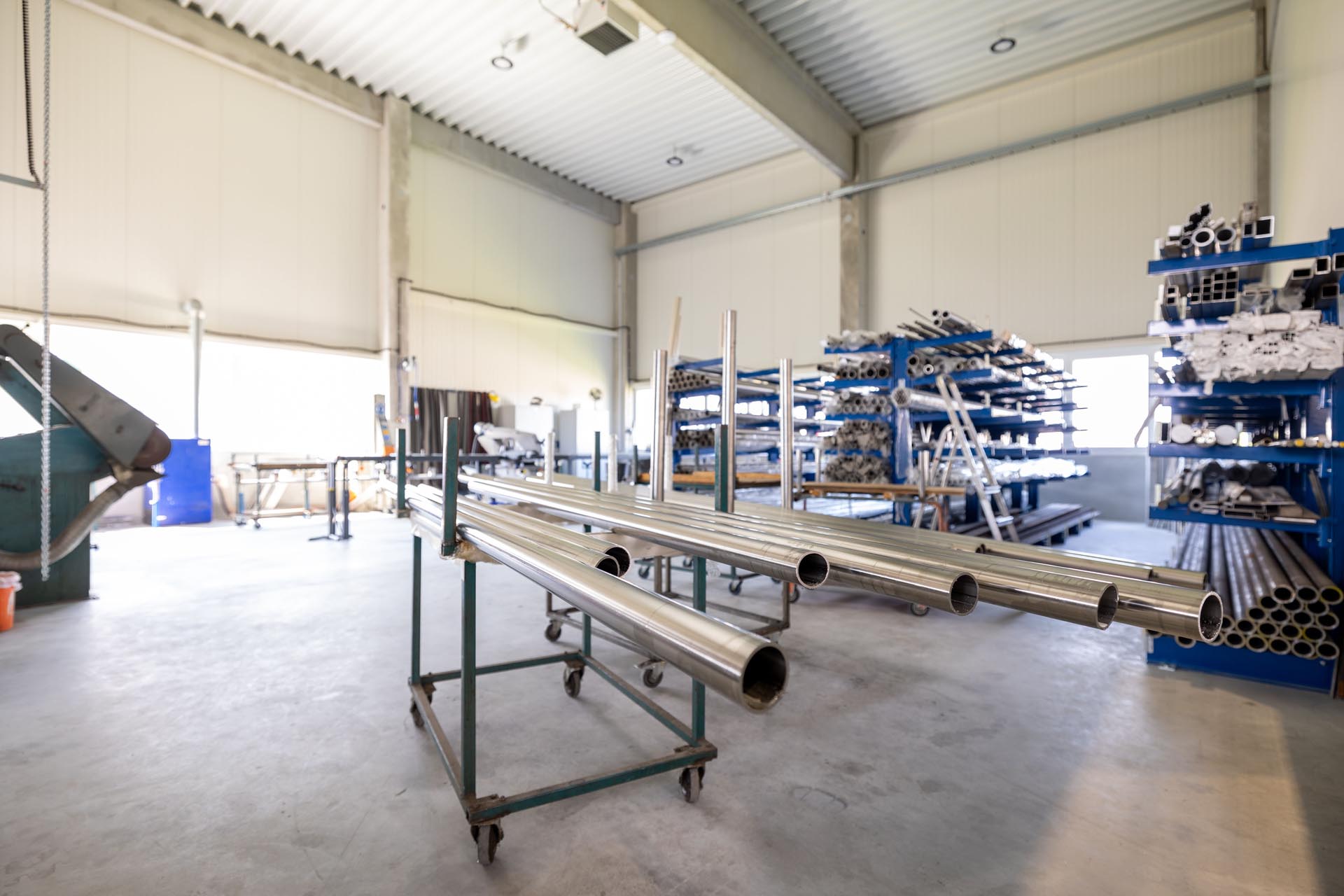 Die Sägerei und das Stützenlager.