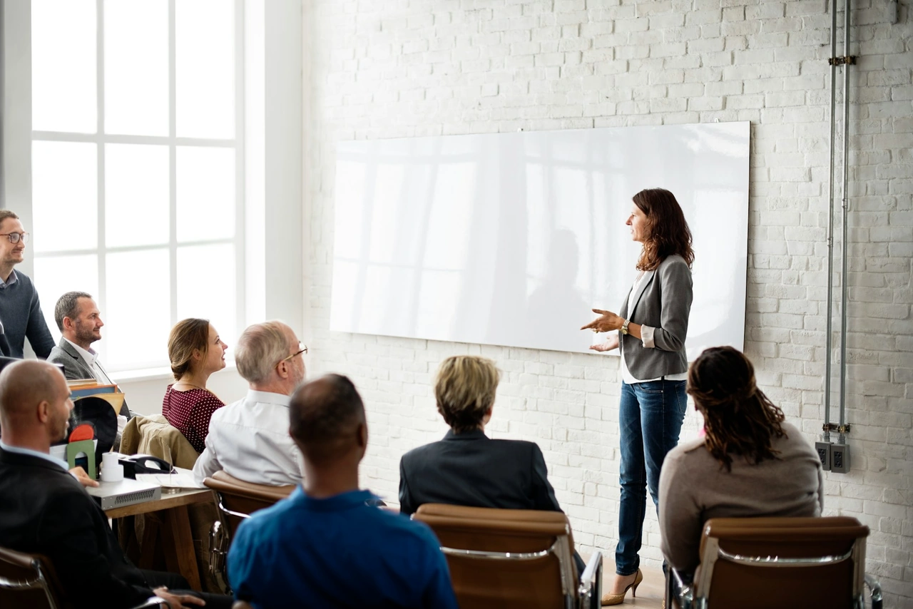 A Comprehensive Guide to DISC Assessment vs Other Communication Style Tools