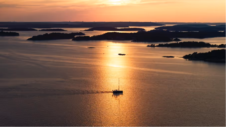 An image containing water, fresh air, horizon, QuiétudeThe content generated by the AI may be incorrect.