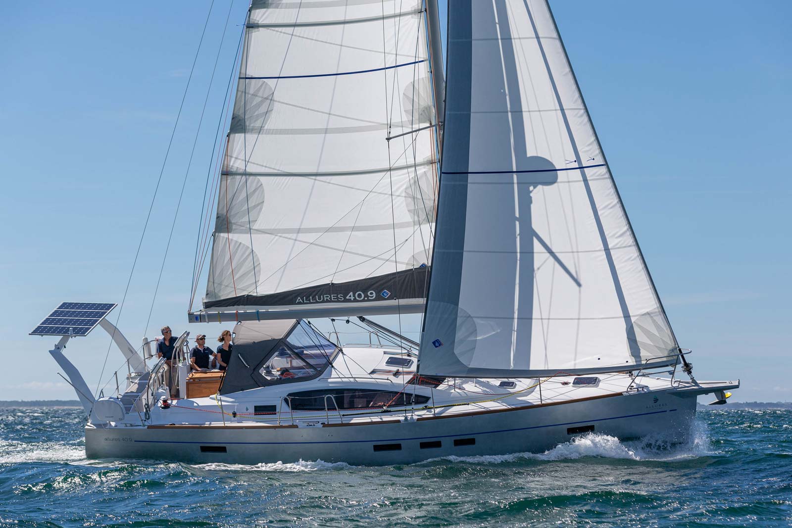 Allures 40.9
