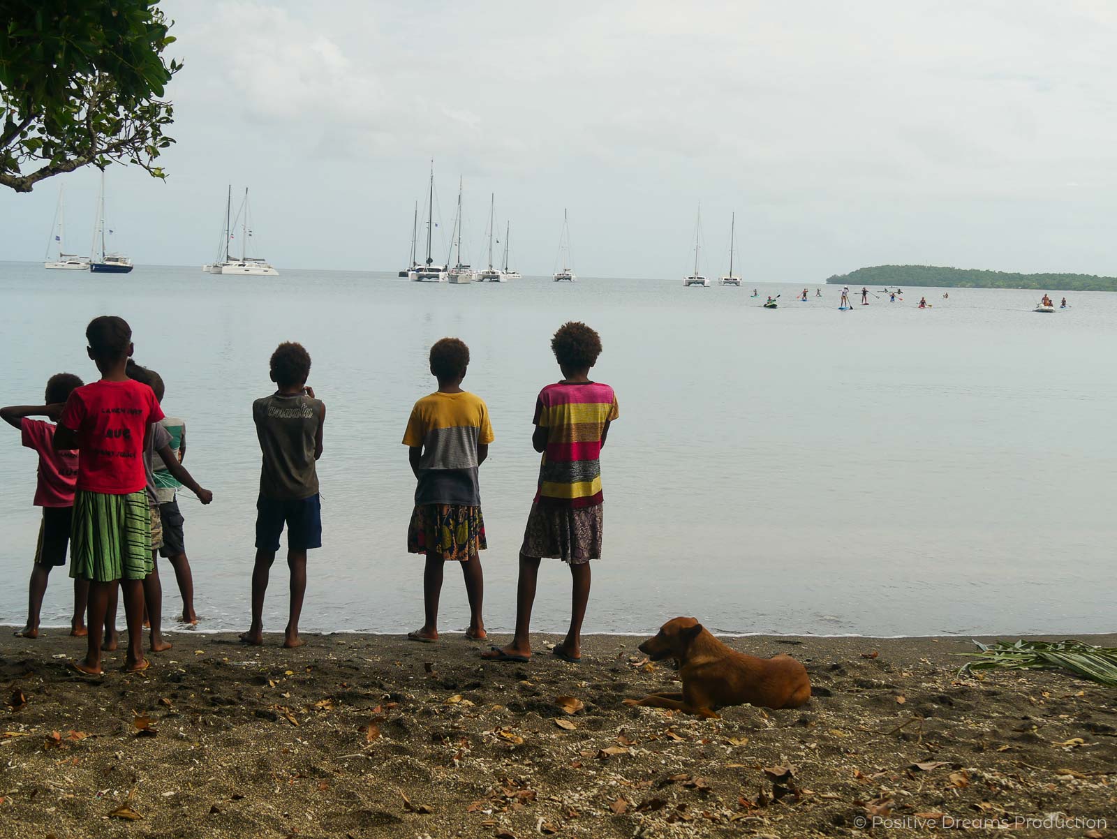 Voilier Allures None en navigation en extérieur.