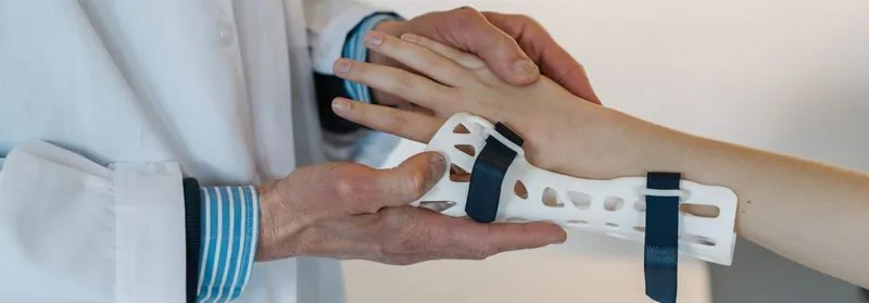 orthopedic hand surgeon