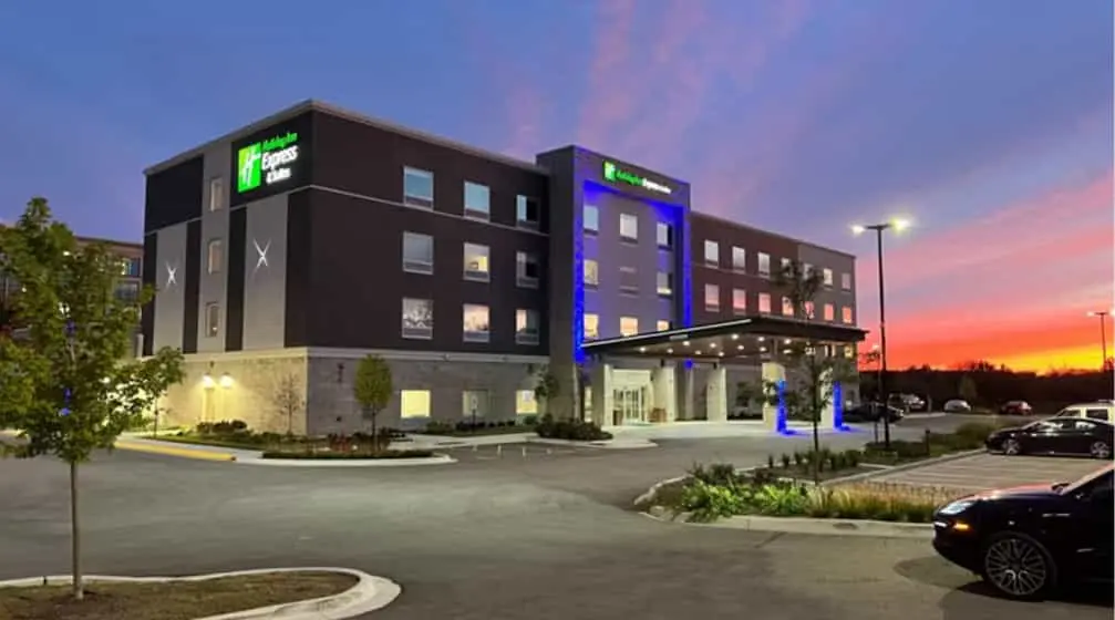 Four Points Chicago Schaumburg hotel