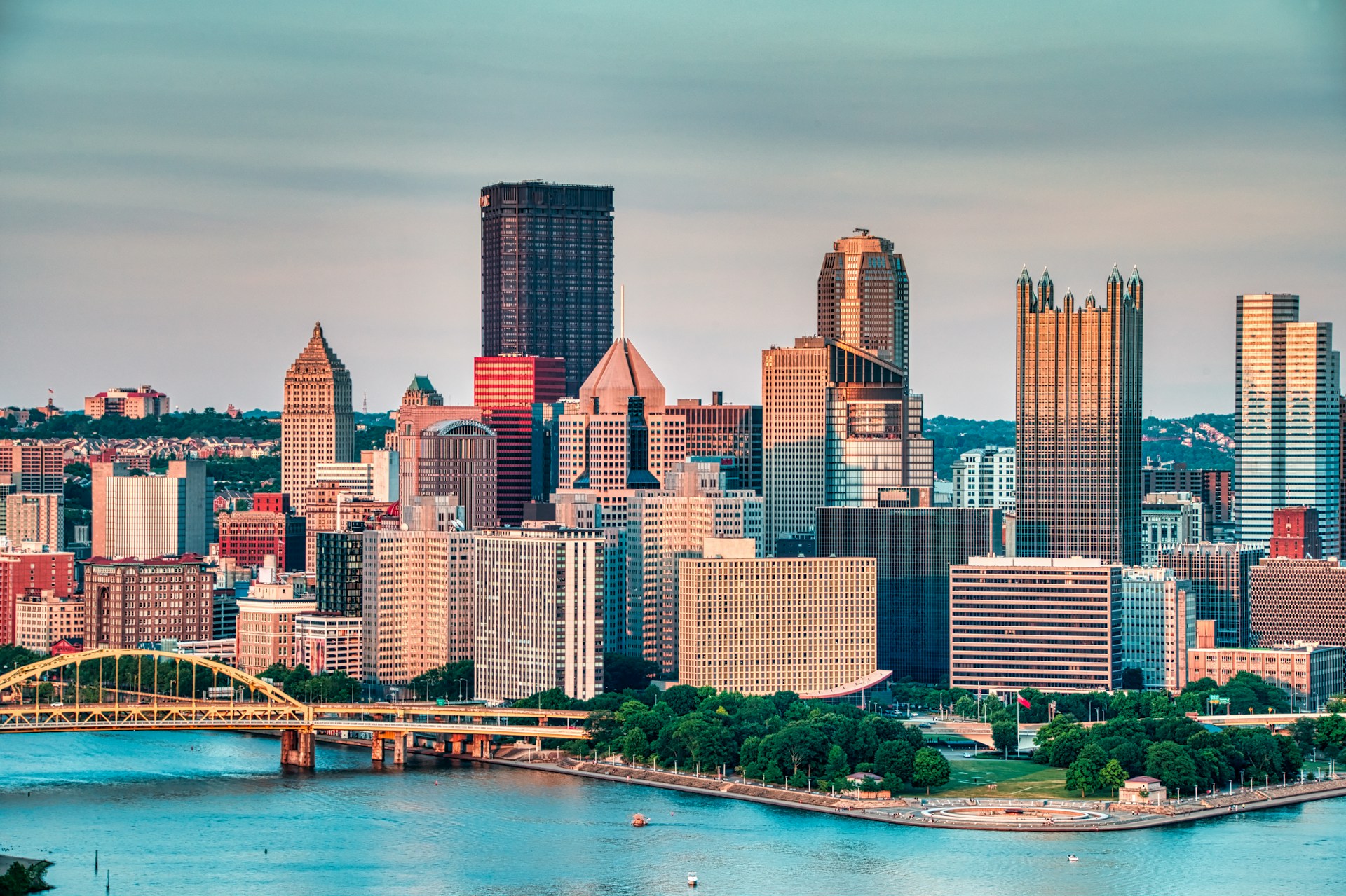 Scenic view of downtown Pittsburgh
