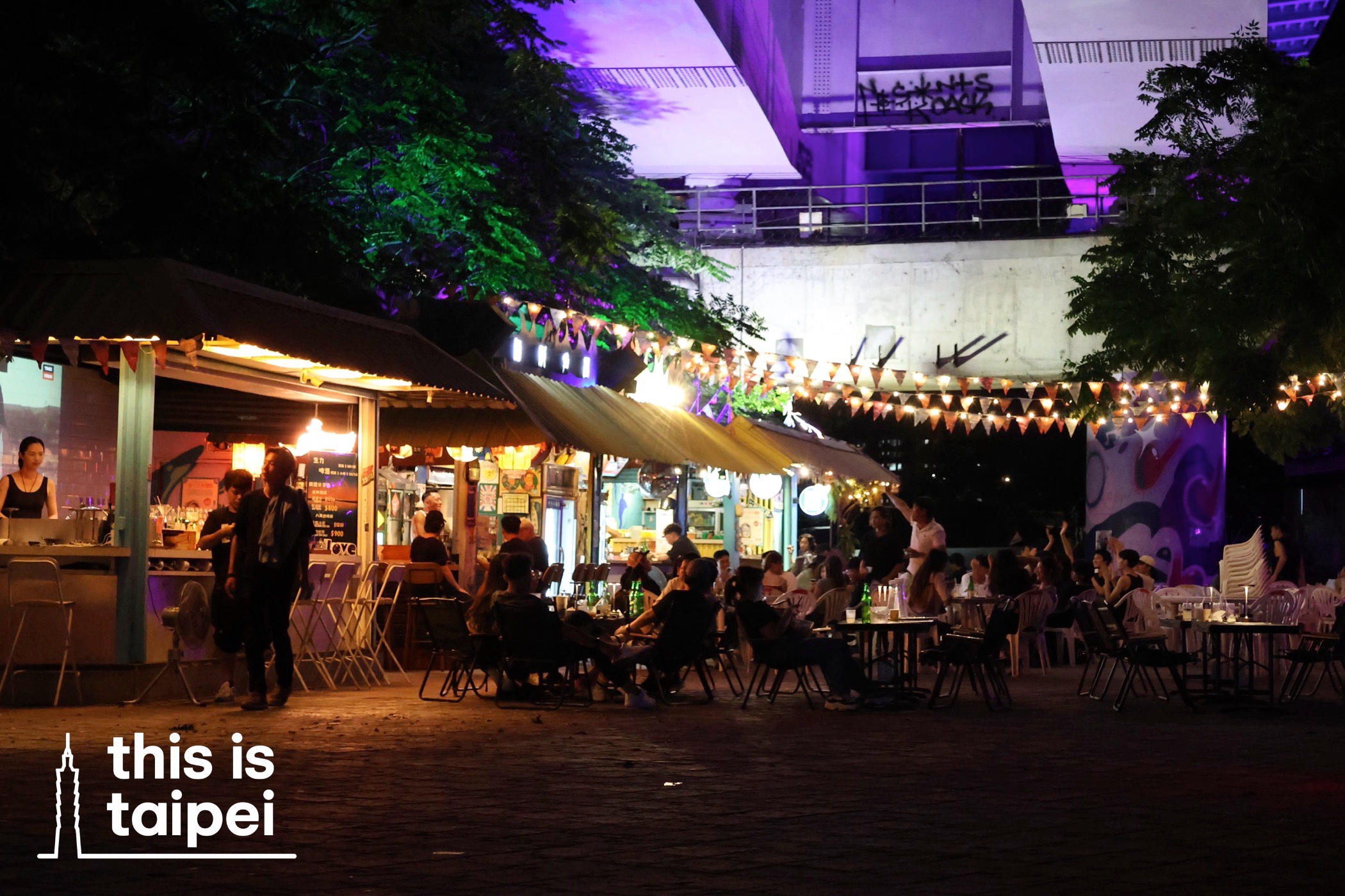 Gongguan Waterfront Plaza in Zhongzheng District. (Photo by JT, July 2025 / © This Is Taipei)