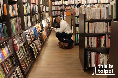Mollie Used Books in Zhongzheng District. (Photos by JT, December 2025 / © This Is Taipei)