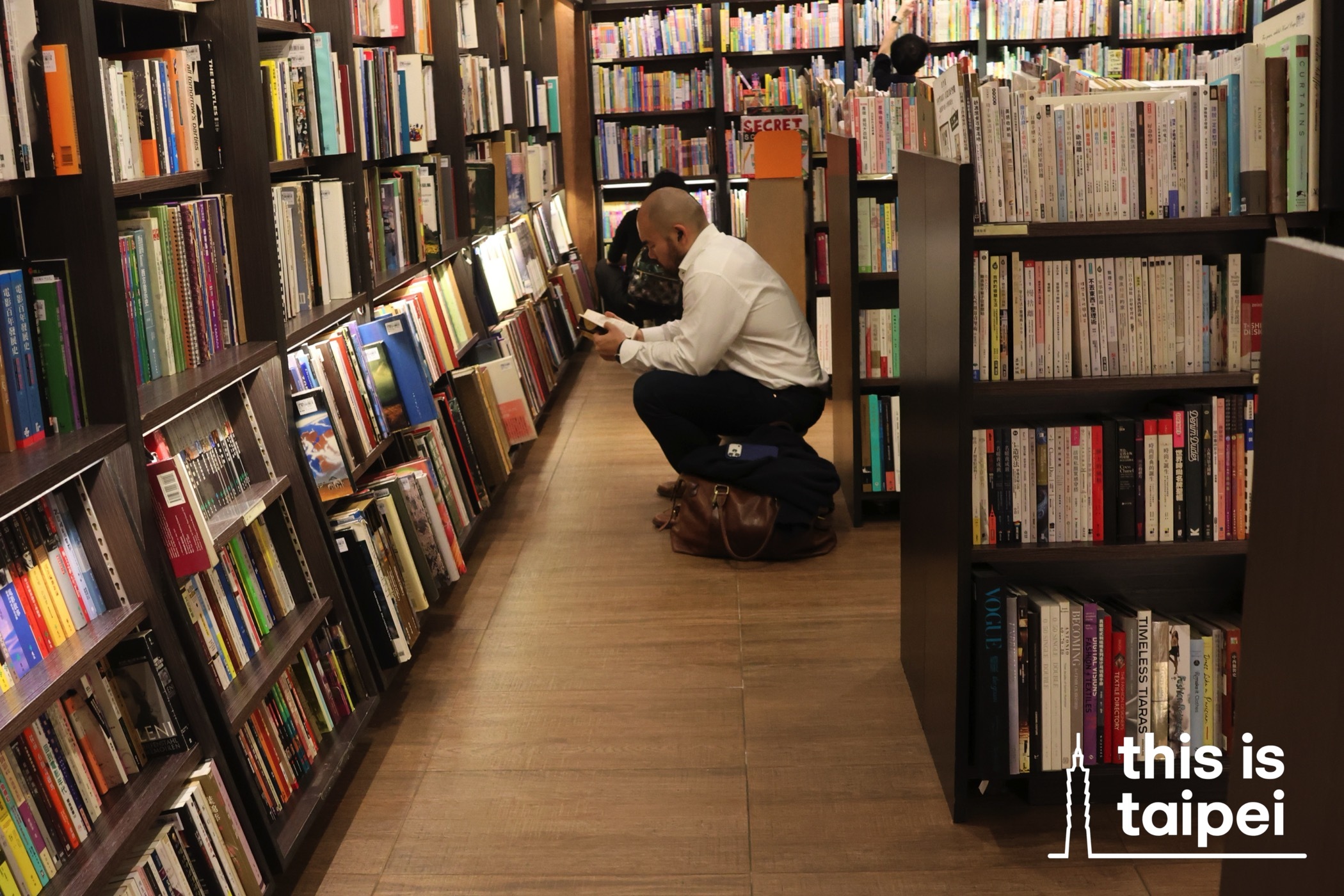 Mollie Used Books in Zhongzheng District. (Photos by JT, December 2025 / © This Is Taipei)