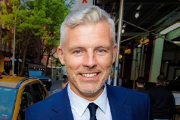 Des Bishop in Taipei