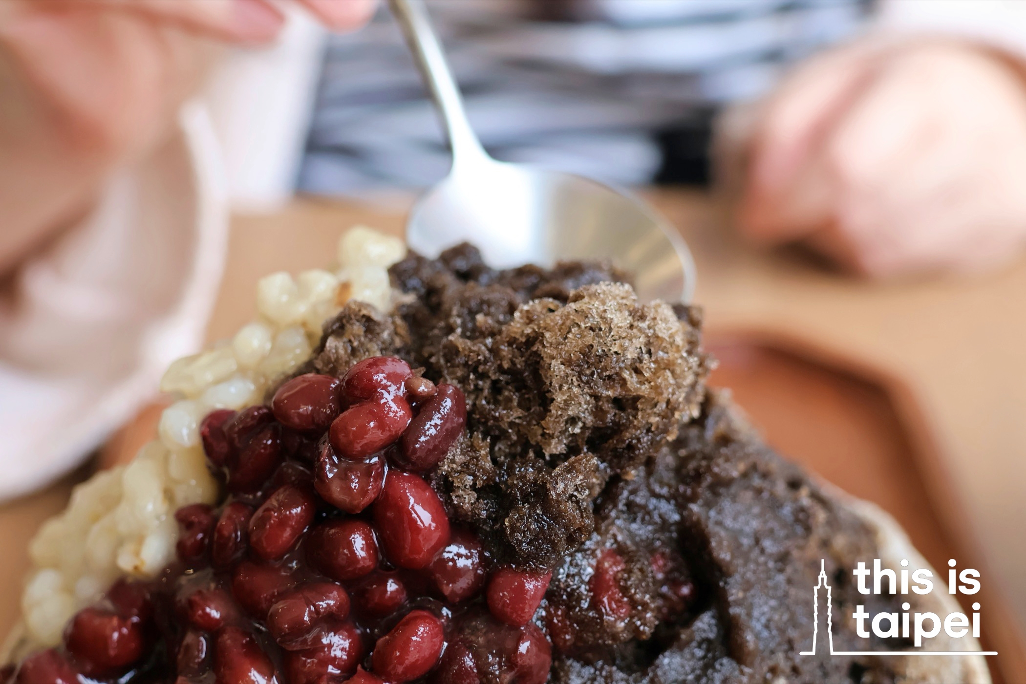 Tieguanyin Tea Shaved Ice from Huoshih in Datong District. (Photo by KB, April 2026 / © This Is Taipei)