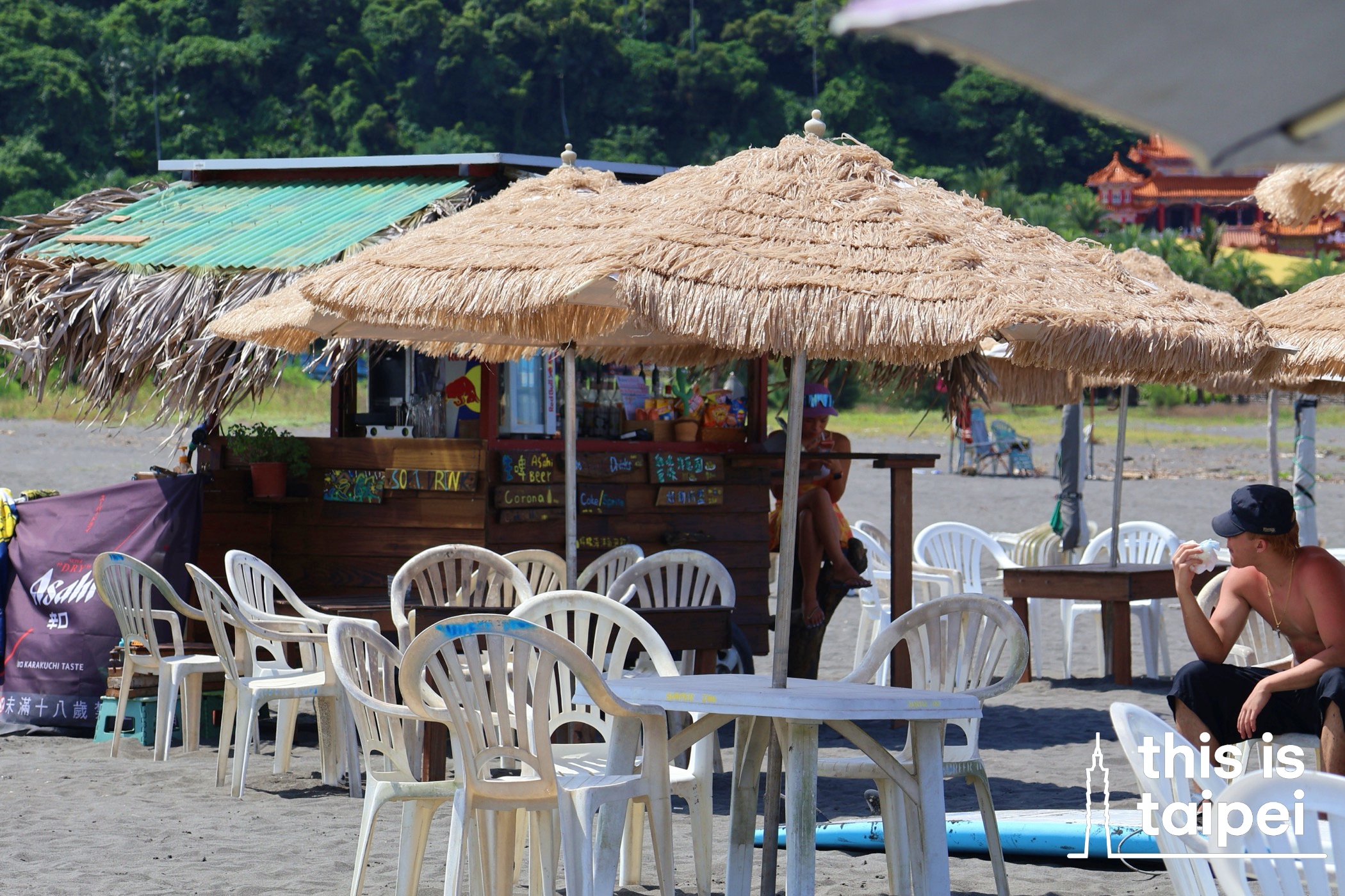 Wai'ao Beach in Yilan County's Toucheng Township. (Photos by KB, July 2026 / © This Is Taipei)