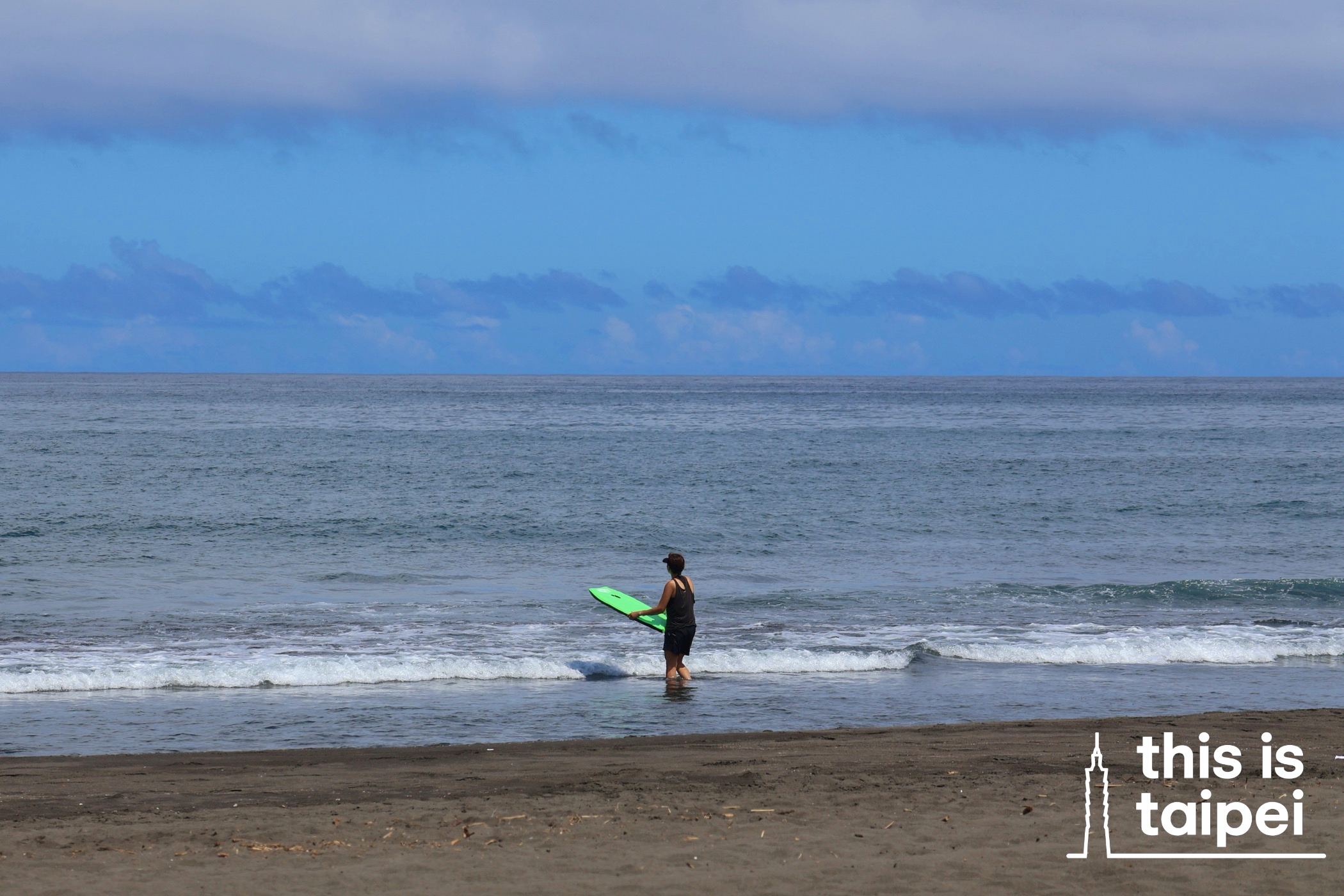 Wai'ao Beach in Yilan County's Toucheng Township. (Photo by KB, July 2026 / © This Is Taipei)