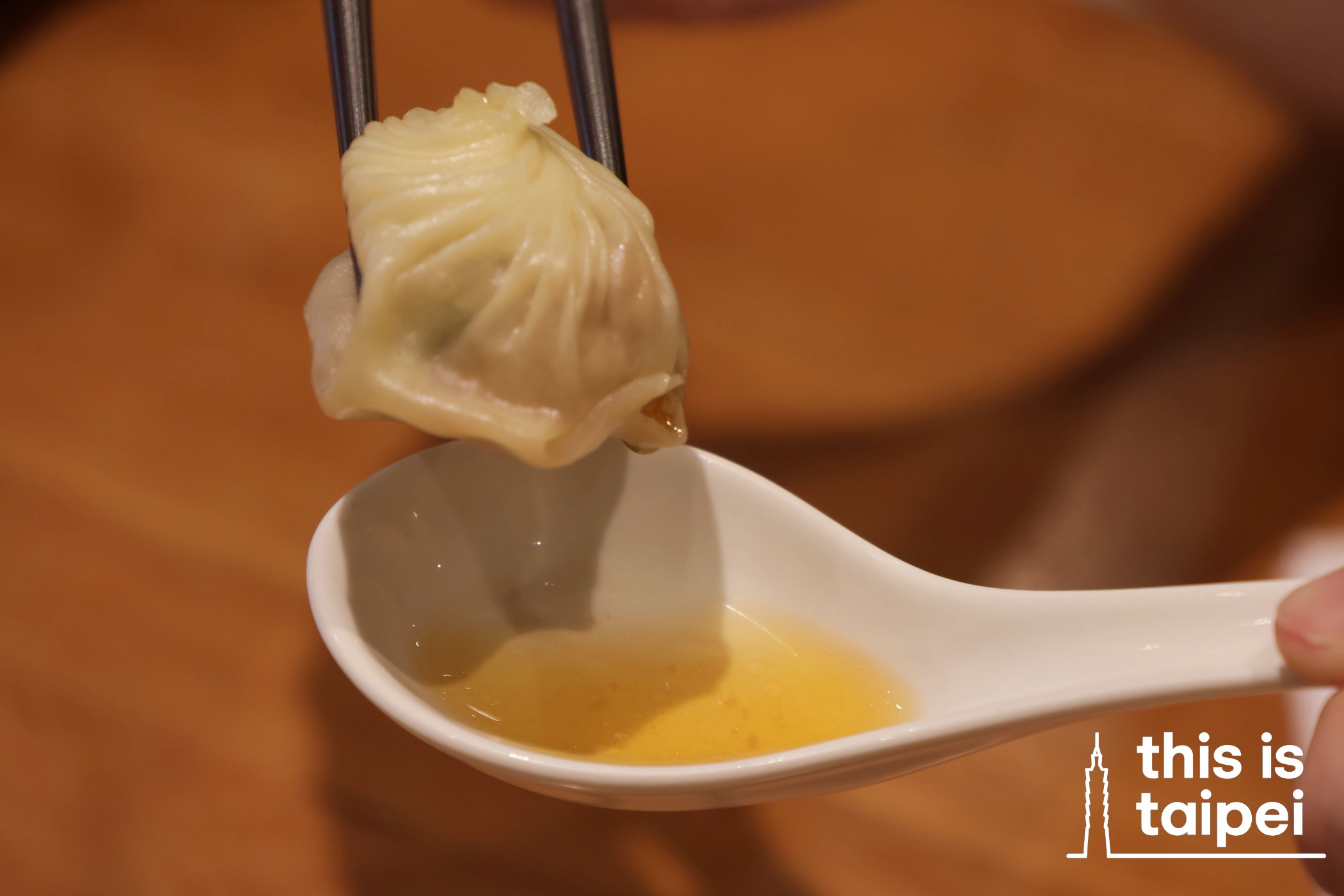 Pork Xiaolongbao from Din Tai Fung in Xinyi District. (Photo by JT, June 2026 / © This Is Taipei)